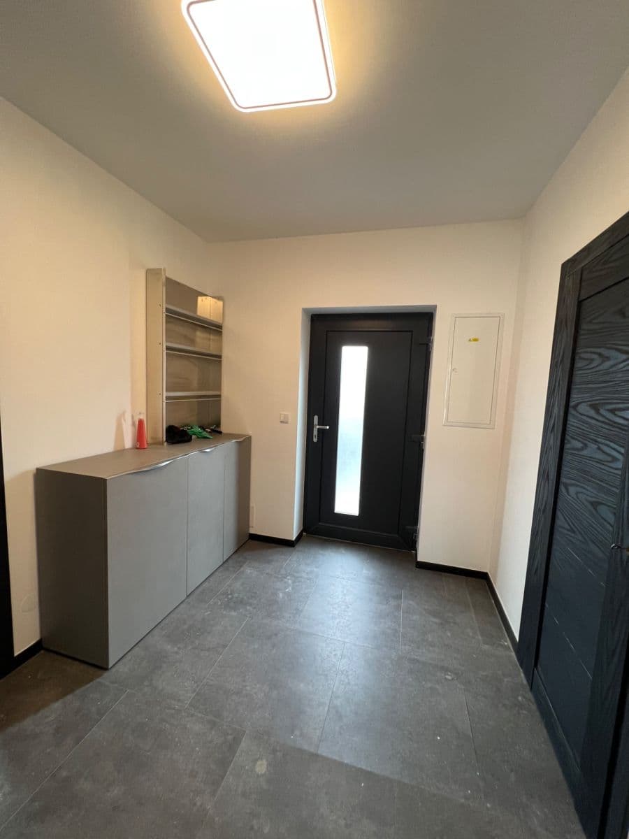 Pronájem domu 135 m², pozemek 250 m², Západní, Klíčany, Středočeský kraj Pronájem domu 135 m², pozemek 250 m², Západní, Klíčany, Středočeský kraj