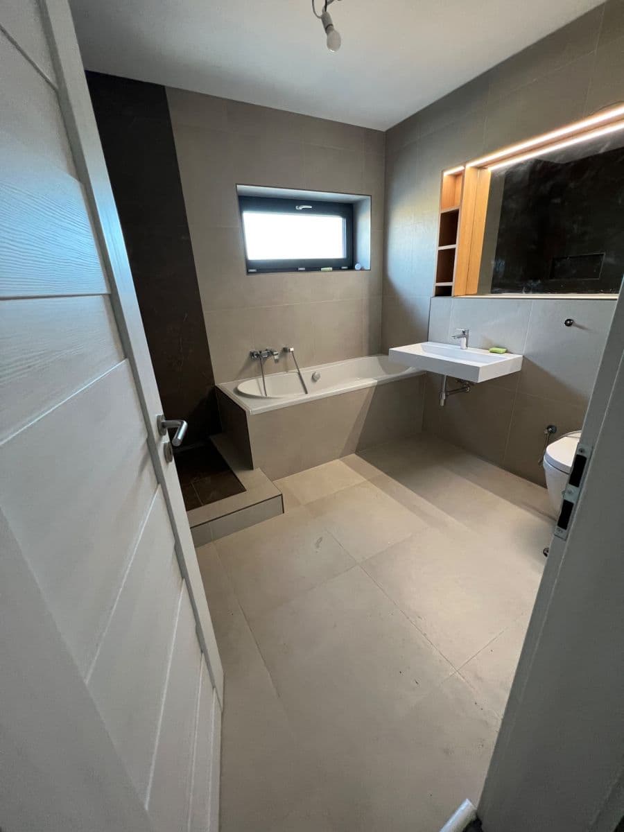 Pronájem domu 135 m², pozemek 250 m², Západní, Klíčany, Středočeský kraj Pronájem domu 135 m², pozemek 250 m², Západní, Klíčany, Středočeský kraj