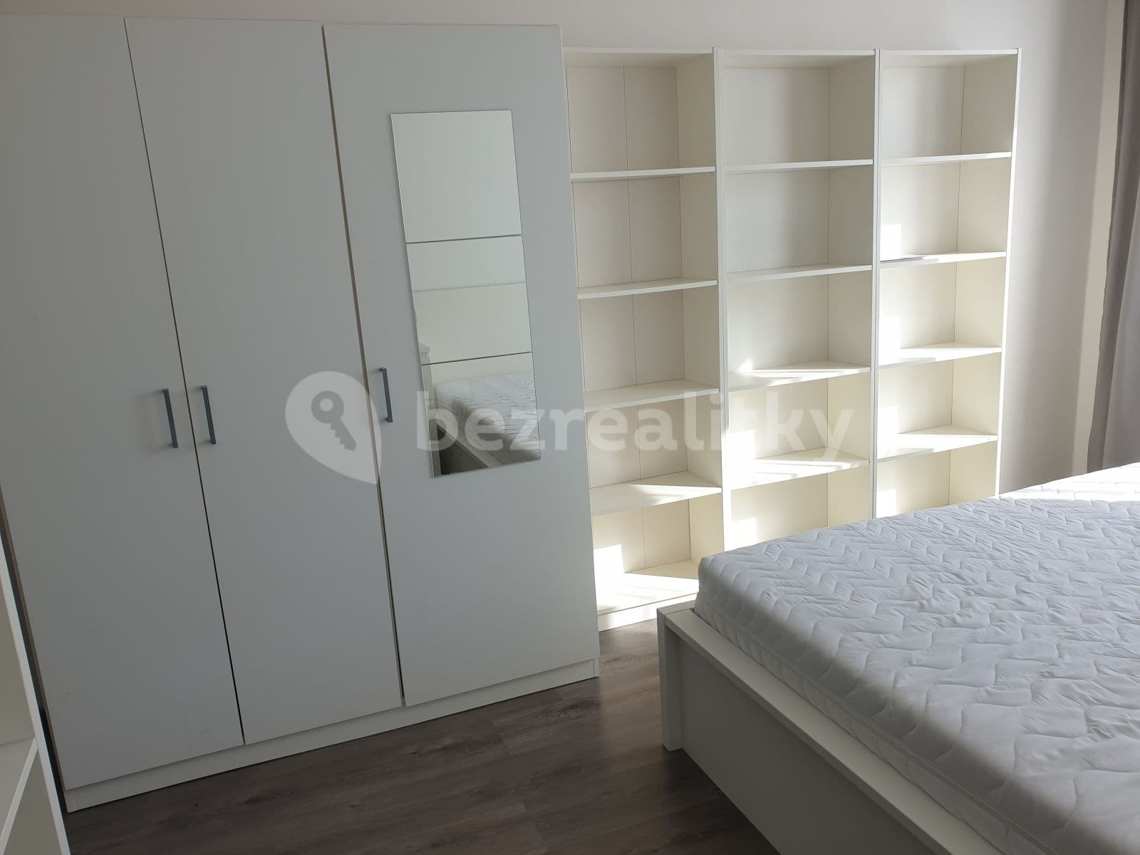 Pronájem bytu 1+kk 27 m², Zakšínská, Praha, Praha Pronájem bytu 1+kk 27 m², Zakšínská, Praha, Praha