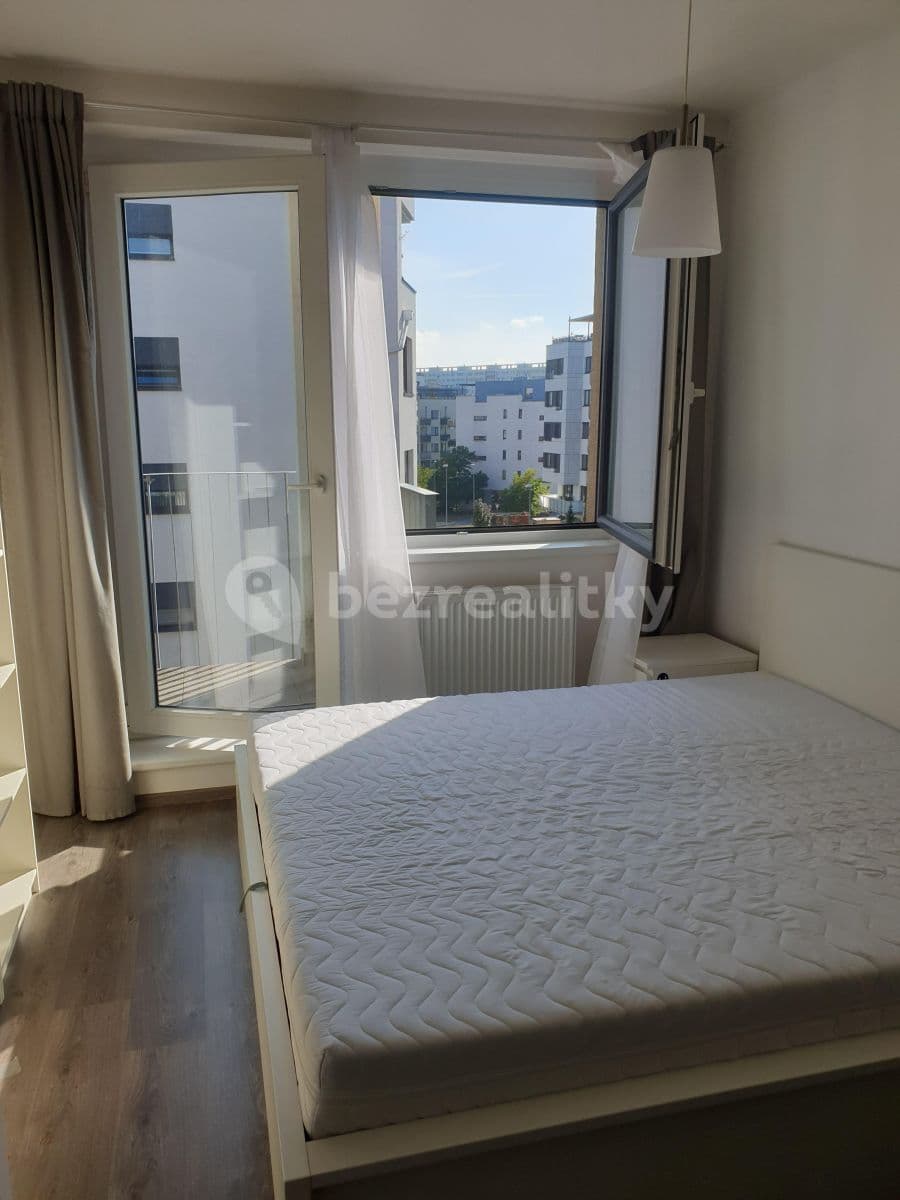 Pronájem bytu 1+kk 27 m², Zakšínská, Praha, Praha Pronájem bytu 1+kk 27 m², Zakšínská, Praha, Praha