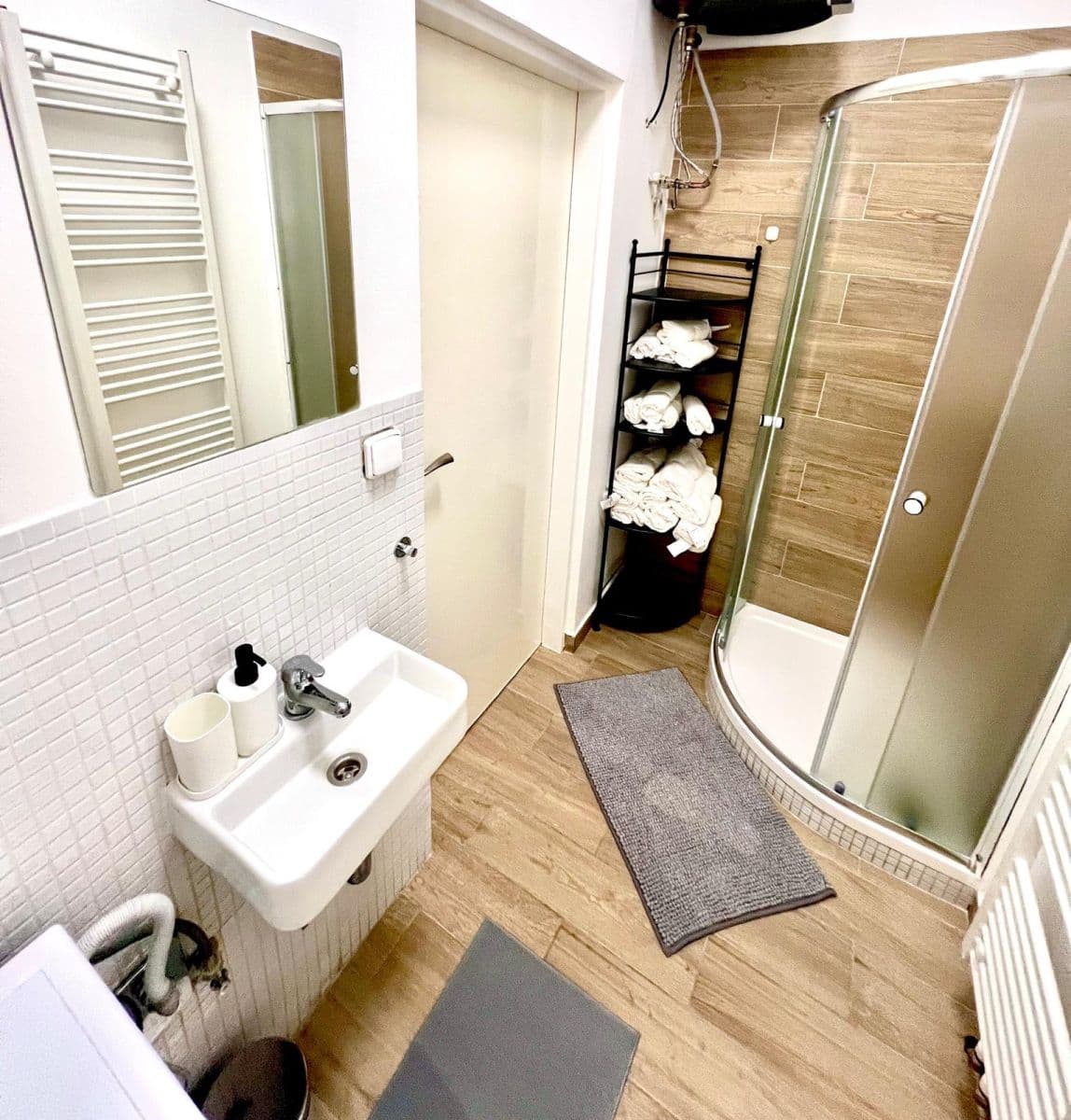 Pronájem bytu 2+kk 49 m², Holečkova, Praha, Praha Pronájem bytu 2+kk 49 m², Holečkova, Praha, Praha