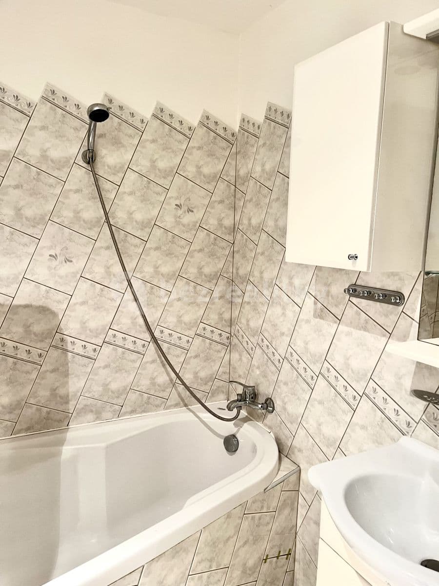 Pronájem bytu 2+1 54 m², Marie Majerové, Frýdek-Místek, Moravskoslezský kraj Pronájem bytu 2+1 54 m², Marie Majerové, Frýdek-Místek, Moravskoslezský kraj