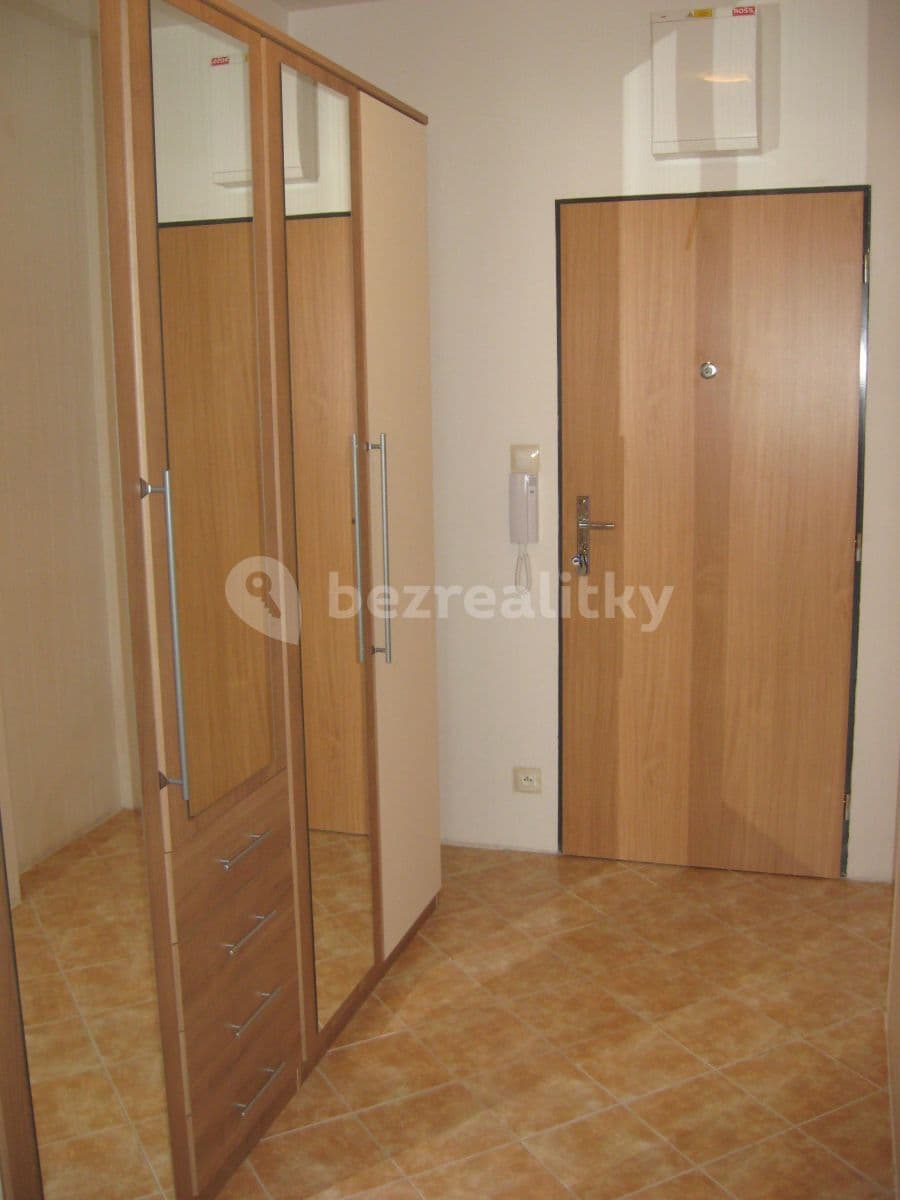 Pronájem bytu 1+kk 31 m², Podkovářská, Praha, Praha Pronájem bytu 1+kk 31 m², Podkovářská, Praha, Praha