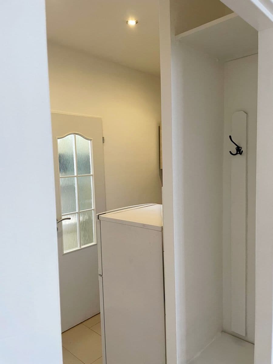 Pronájem bytu 1+kk 30 m², Prostřední, Praha, Praha Pronájem bytu 1+kk 30 m², Prostřední, Praha, Praha