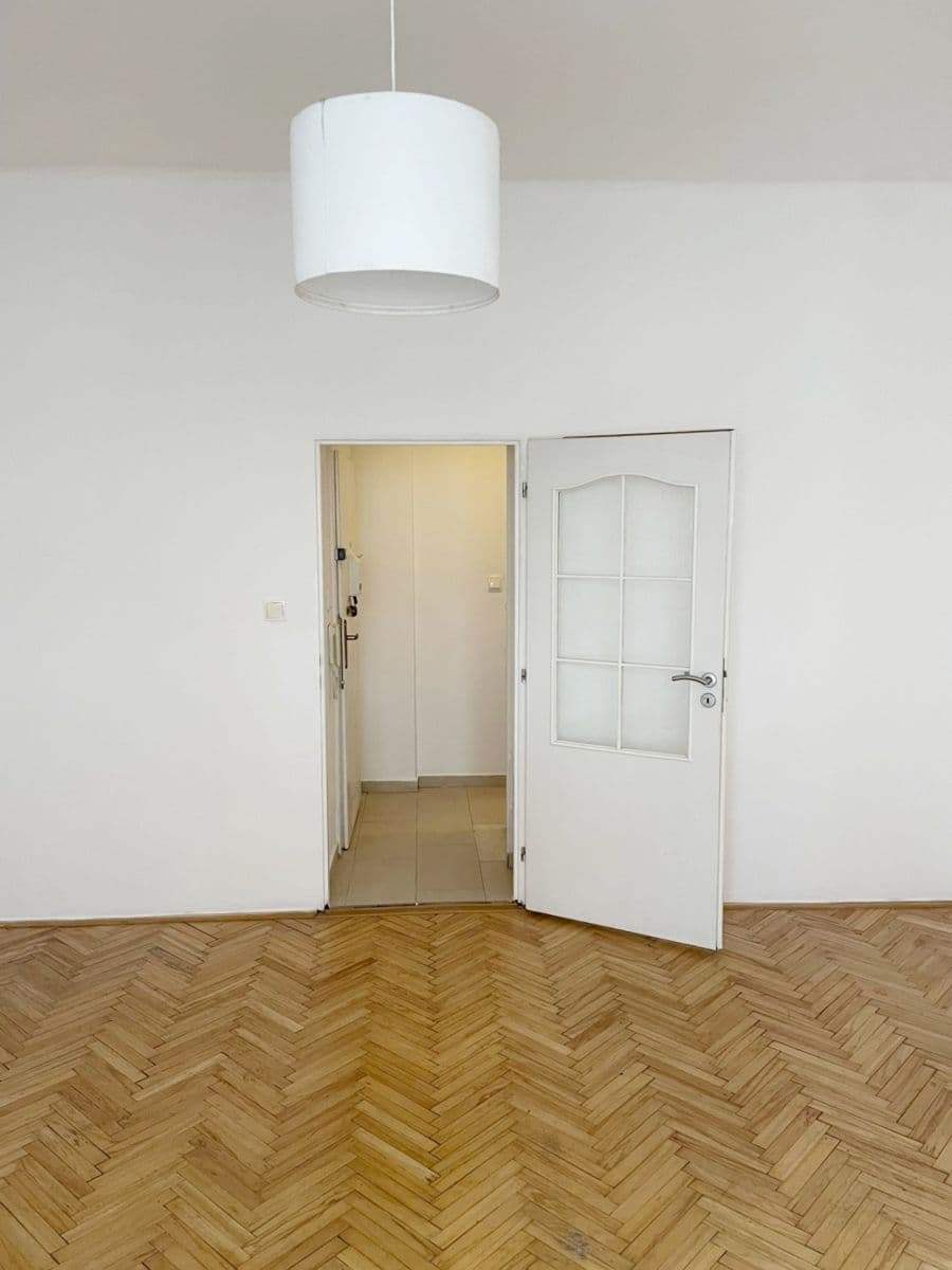 Pronájem bytu 1+kk 30 m², Prostřední, Praha, Praha Pronájem bytu 1+kk 30 m², Prostřední, Praha, Praha