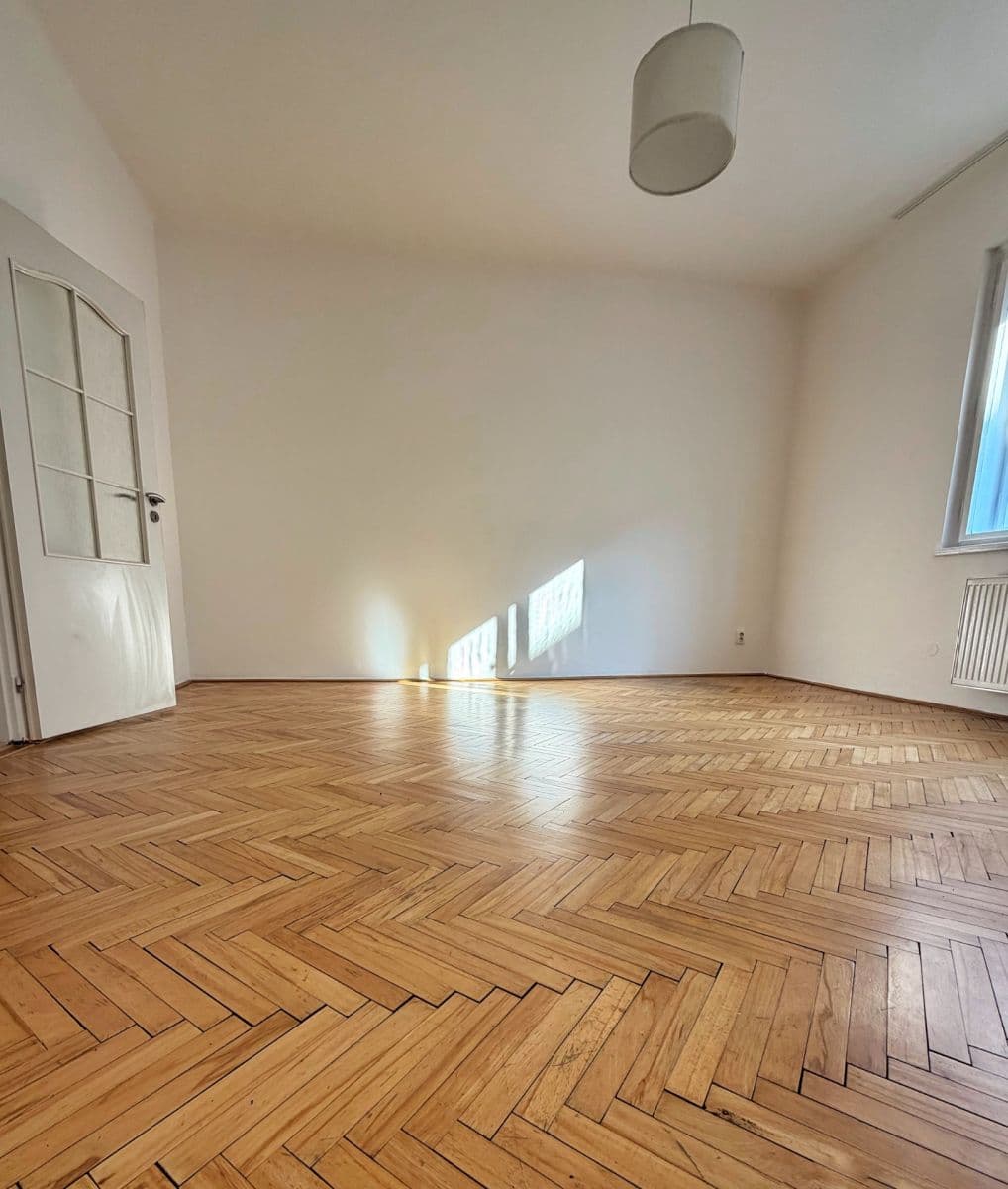 Pronájem bytu 1+kk 30 m², Prostřední, Praha, Praha Pronájem bytu 1+kk 30 m², Prostřední, Praha, Praha