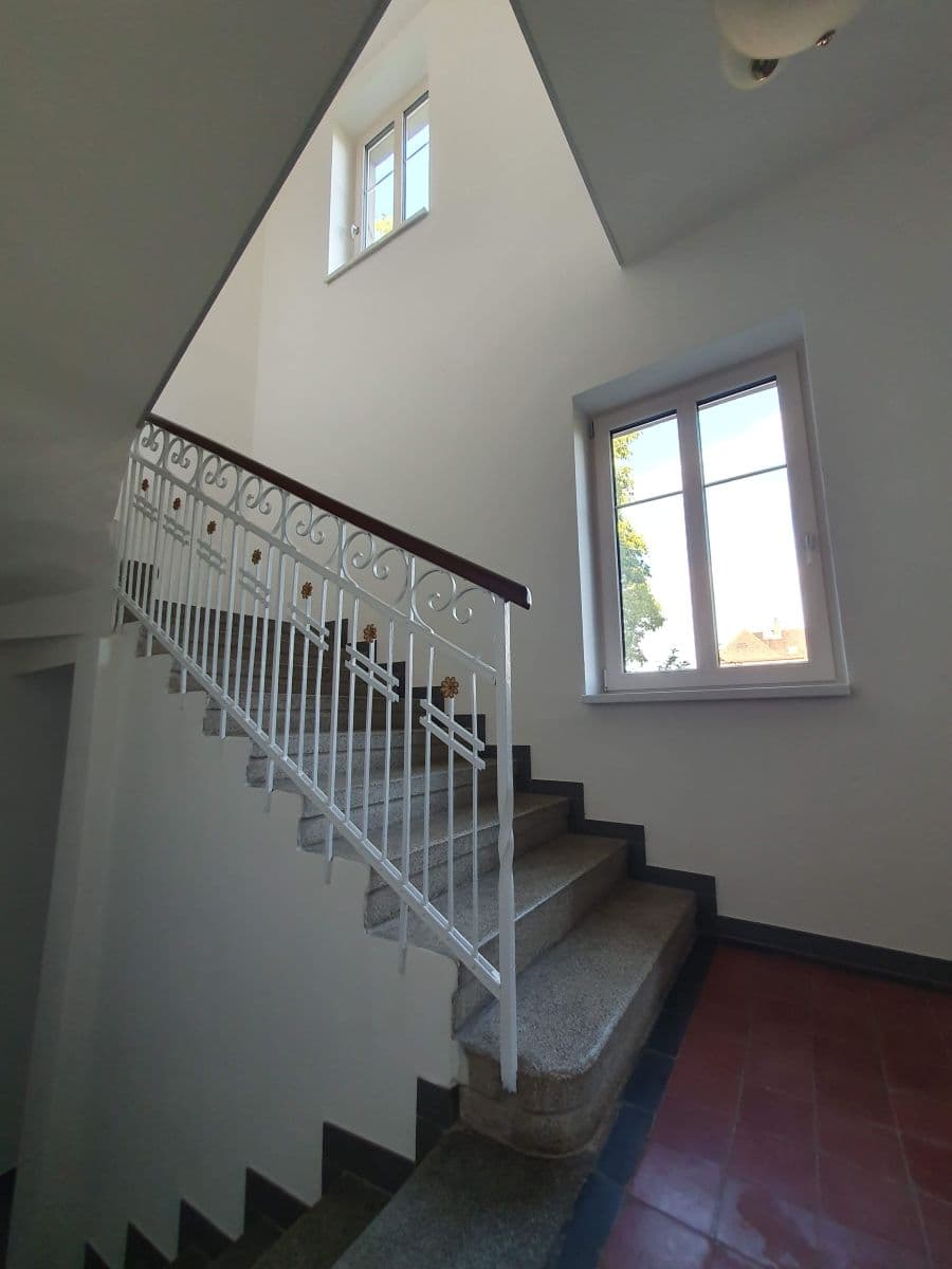 Pronájem bytu 4+kk 160 m², Vochovská, Plzeň, Plzeňský kraj Pronájem bytu 4+kk 160 m², Vochovská, Plzeň, Plzeňský kraj