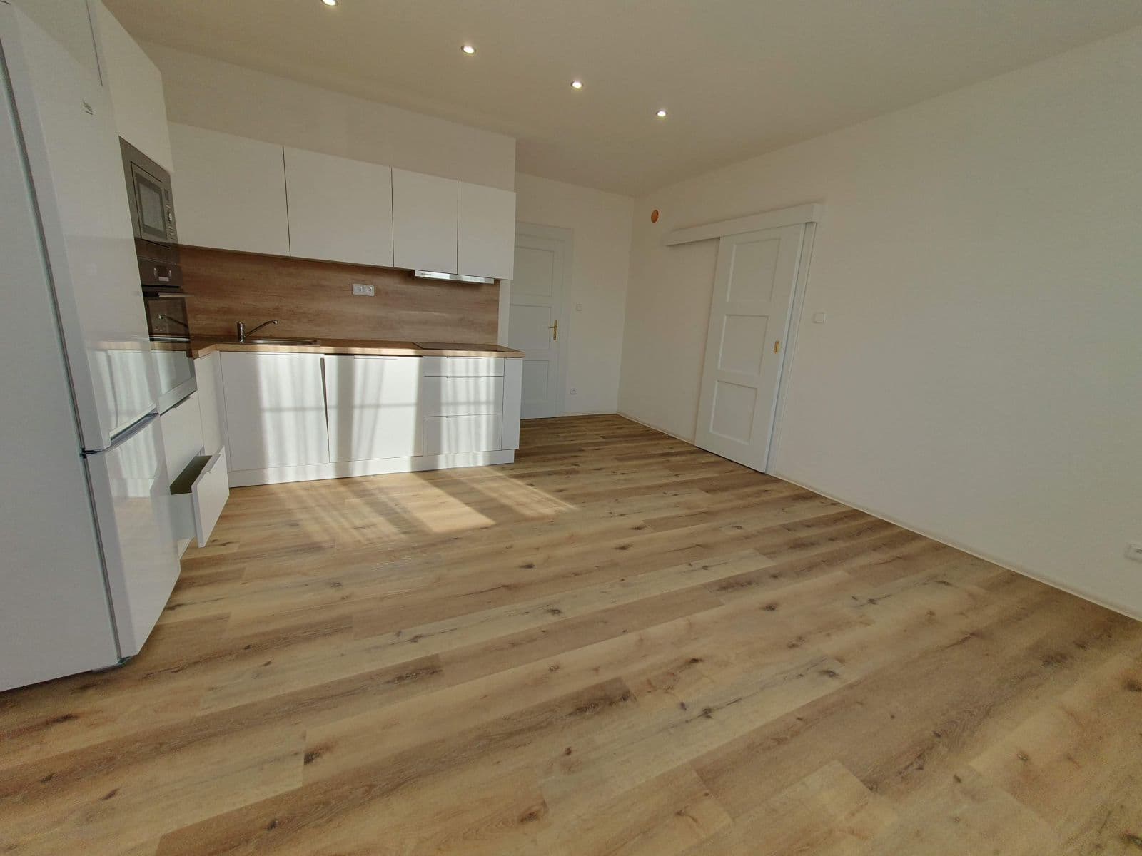 Pronájem bytu 4+kk 160 m², Vochovská, Plzeň, Plzeňský kraj Pronájem bytu 4+kk 160 m², Vochovská, Plzeň, Plzeňský kraj