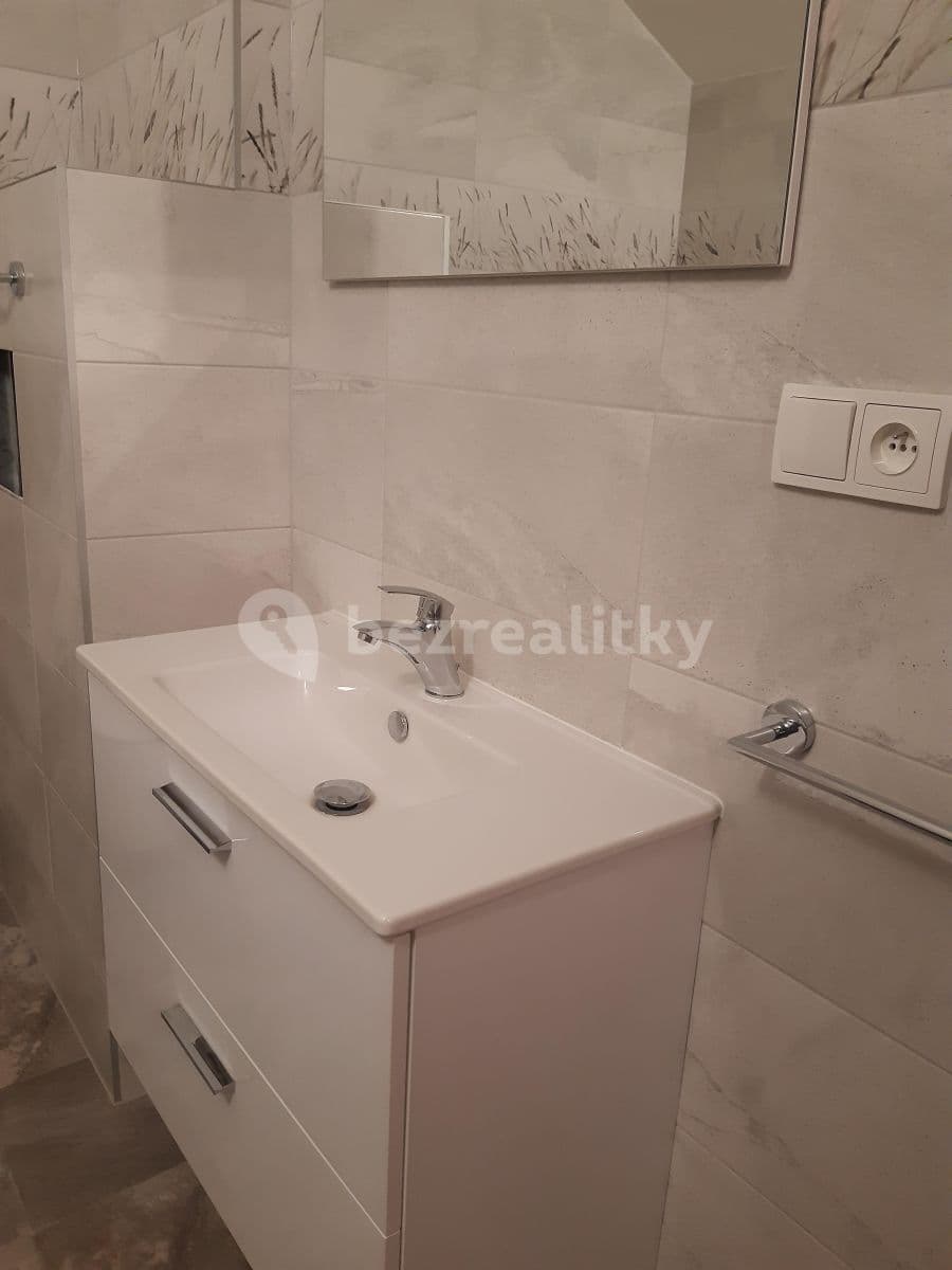 Pronájem bytu 2+1 62 m², Hrozňatova, Brno, Jihomoravský kraj Pronájem bytu 2+1 62 m², Hrozňatova, Brno, Jihomoravský kraj