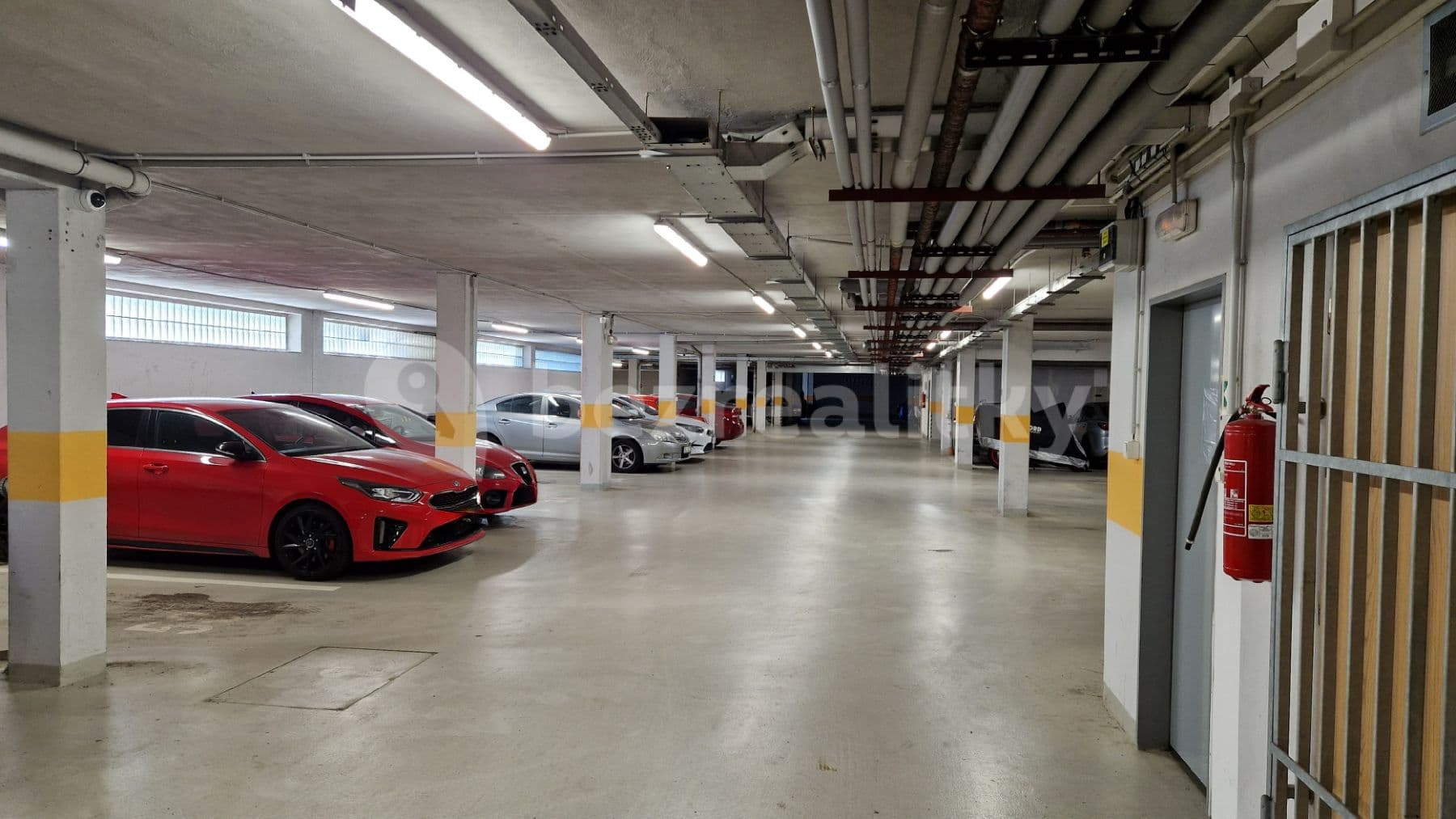 Pronájem garáže 15 m², Švehlova, Praha, Praha Pronájem garáže 15 m², Švehlova, Praha, Praha