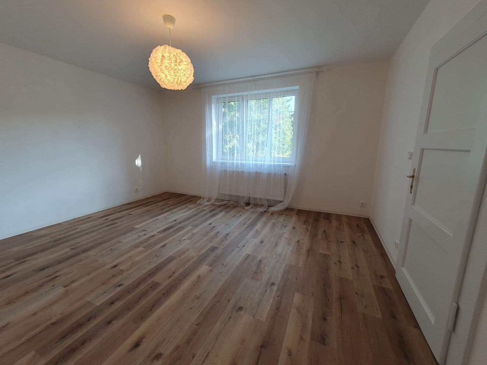 Pronájem bytu 4+kk 93 m², Vochovská, Plzeň, Plzeňský kraj Pronájem bytu 4+kk 93 m², Vochovská, Plzeň, Plzeňský kraj
