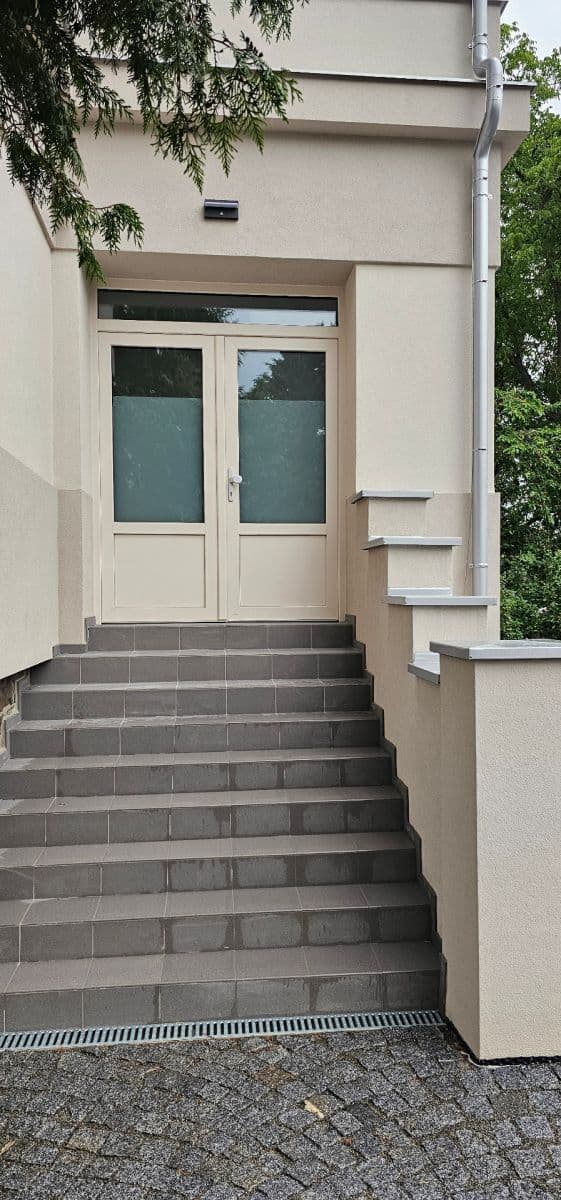 Pronájem bytu 4+kk 93 m², Vochovská, Plzeň, Plzeňský kraj Pronájem bytu 4+kk 93 m², Vochovská, Plzeň, Plzeňský kraj