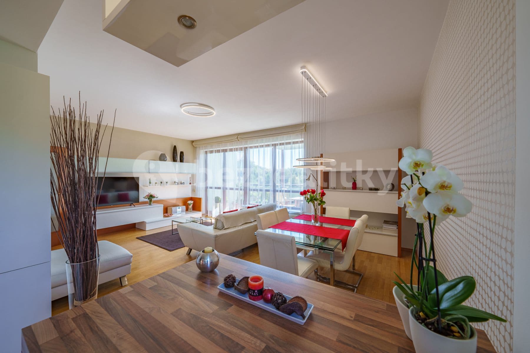 Pronájem bytu 3+kk 80 m², Podvinný mlýn, Praha, Praha Pronájem bytu 3+kk 80 m², Podvinný mlýn, Praha, Praha