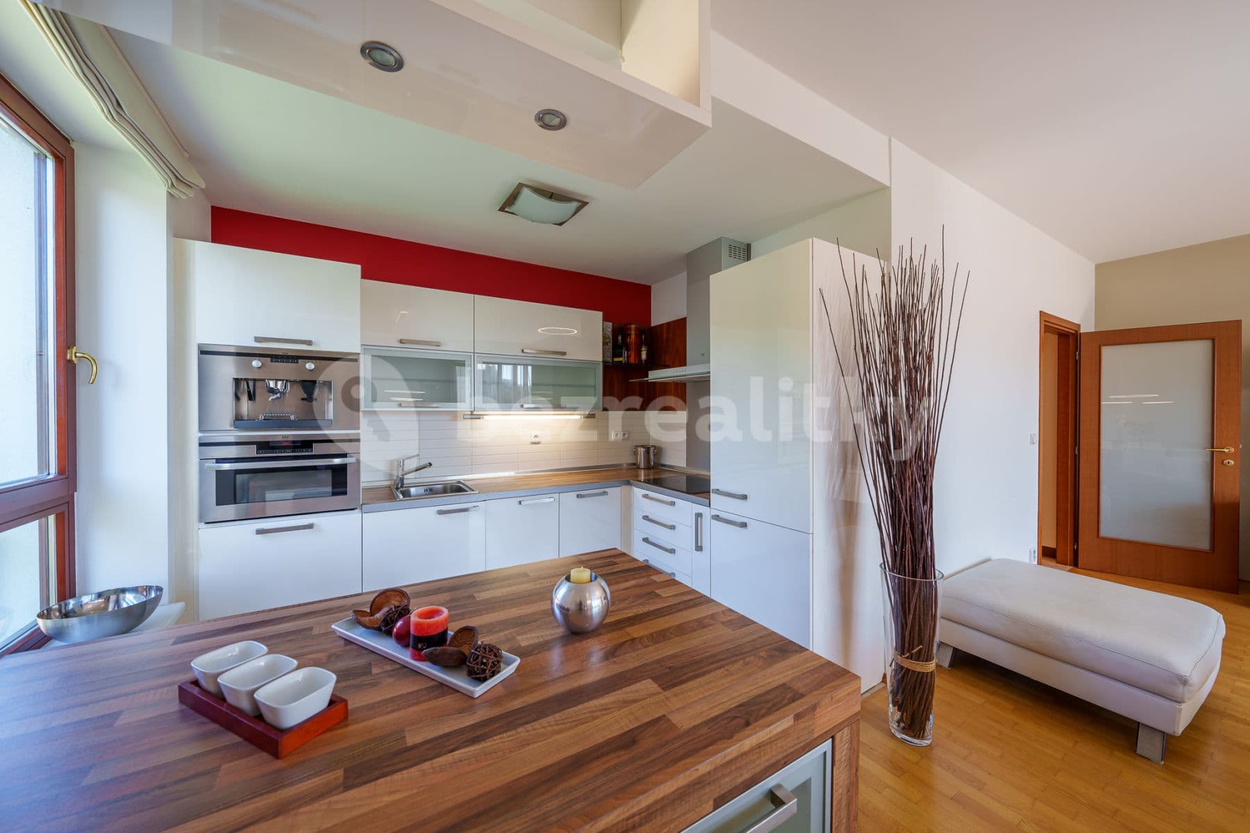 Pronájem bytu 3+kk 80 m², Podvinný mlýn, Praha, Praha Pronájem bytu 3+kk 80 m², Podvinný mlýn, Praha, Praha