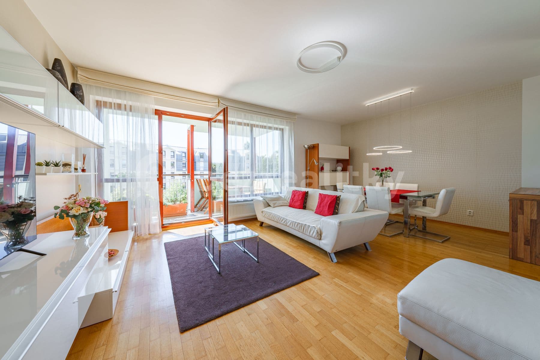 Pronájem bytu 3+kk 80 m², Podvinný mlýn, Praha, Praha Pronájem bytu 3+kk 80 m², Podvinný mlýn, Praha, Praha