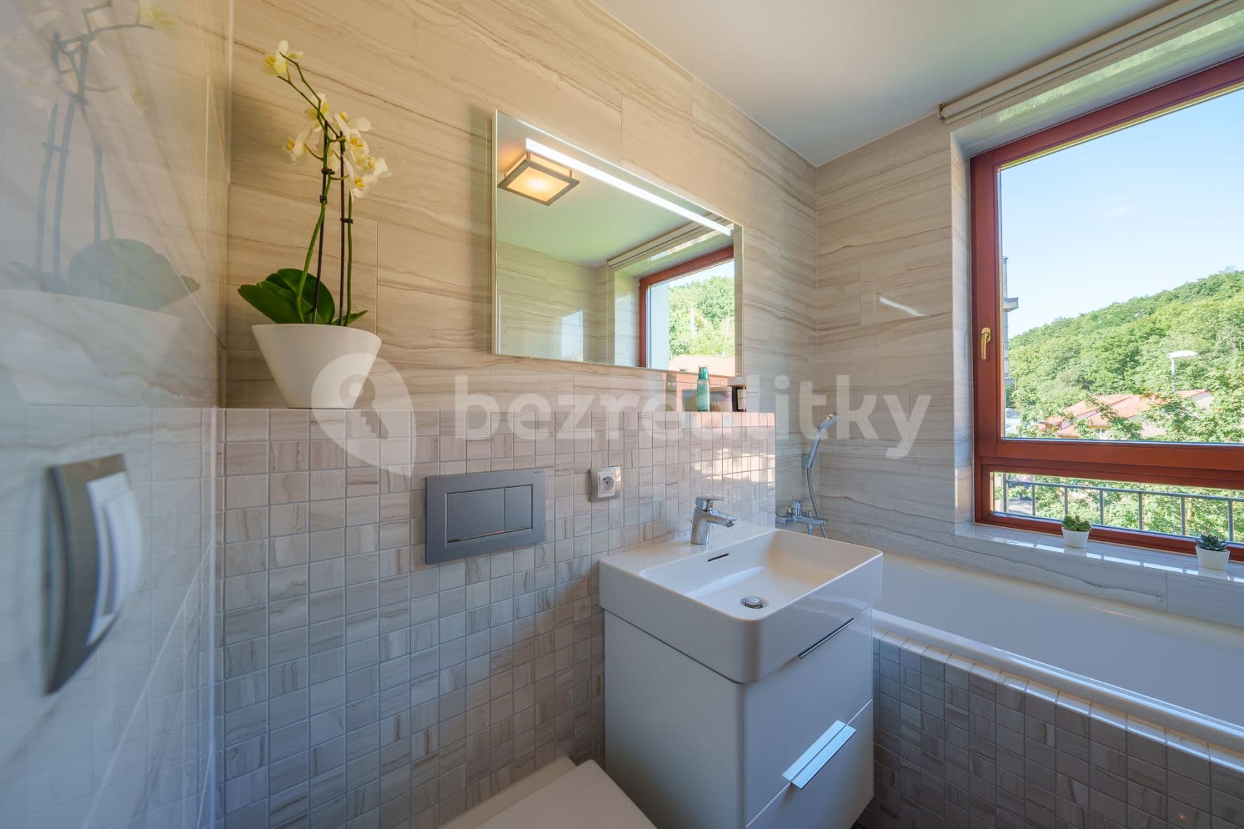 Pronájem bytu 3+kk 80 m², Podvinný mlýn, Praha, Praha Pronájem bytu 3+kk 80 m², Podvinný mlýn, Praha, Praha