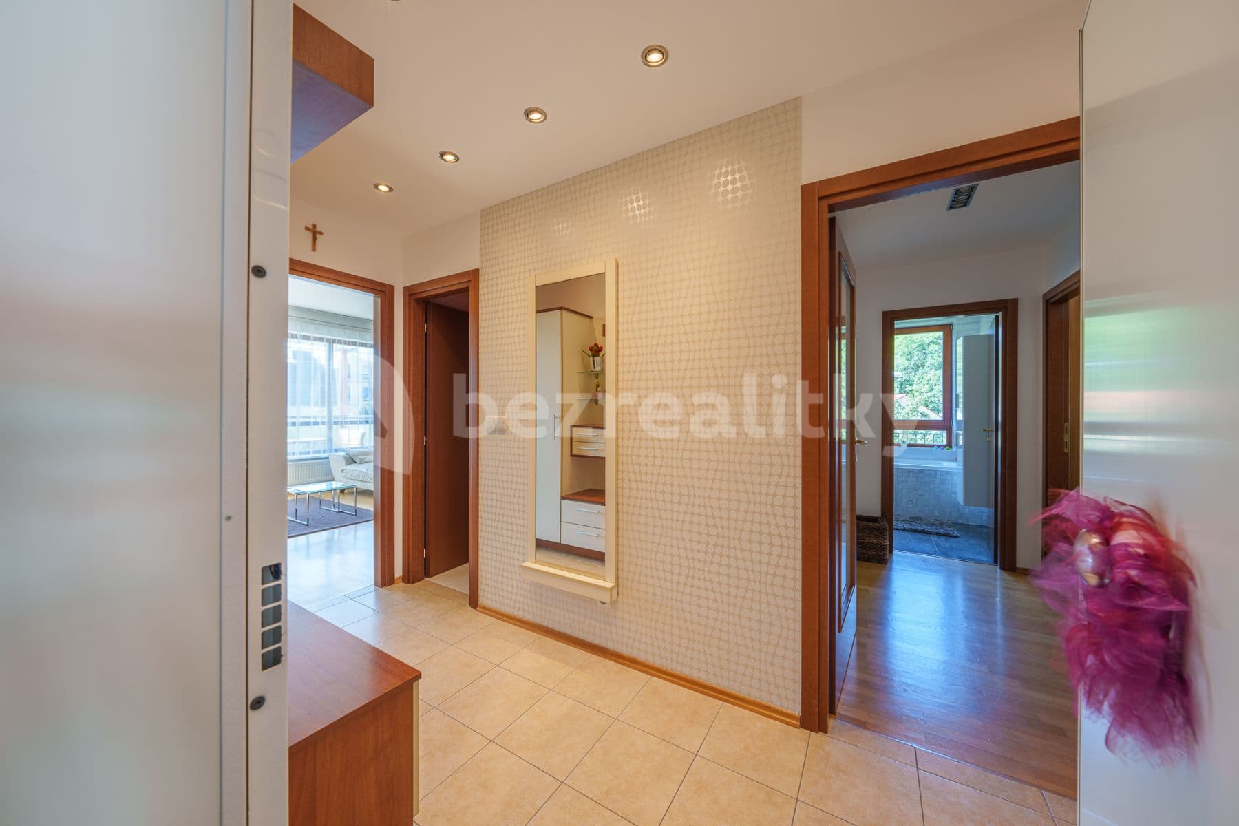 Pronájem bytu 3+kk 80 m², Podvinný mlýn, Praha, Praha Pronájem bytu 3+kk 80 m², Podvinný mlýn, Praha, Praha