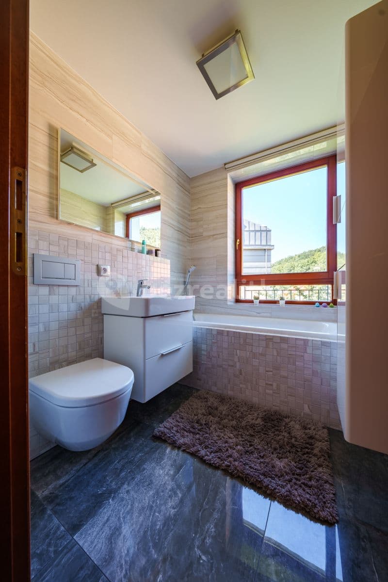 Pronájem bytu 3+kk 80 m², Podvinný mlýn, Praha, Praha Pronájem bytu 3+kk 80 m², Podvinný mlýn, Praha, Praha