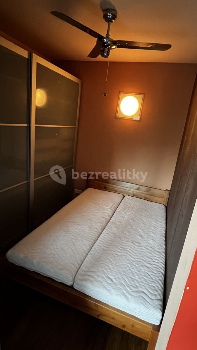 Pronájem bytu 1+1 38 m², Lužná, Petržalka, Bratislavský kraj Pronájem bytu 1+1 38 m², Lužná, Petržalka, Bratislavský kraj