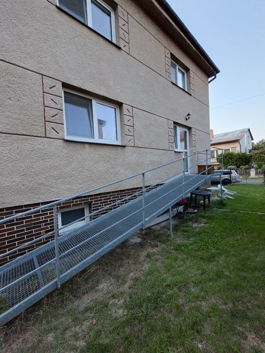 Pronájem bytu 3+1 100 m², V Paloukách, Zruč nad Sázavou, Středočeský kraj Pronájem bytu 3+1 100 m², V Paloukách, Zruč nad Sázavou, Středočeský kraj