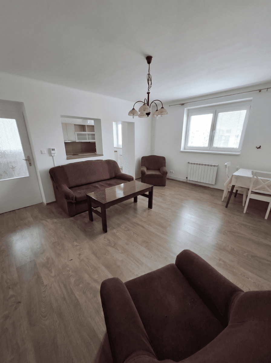 Pronájem bytu 3+1 100 m², V Paloukách, Zruč nad Sázavou, Středočeský kraj Pronájem bytu 3+1 100 m², V Paloukách, Zruč nad Sázavou, Středočeský kraj