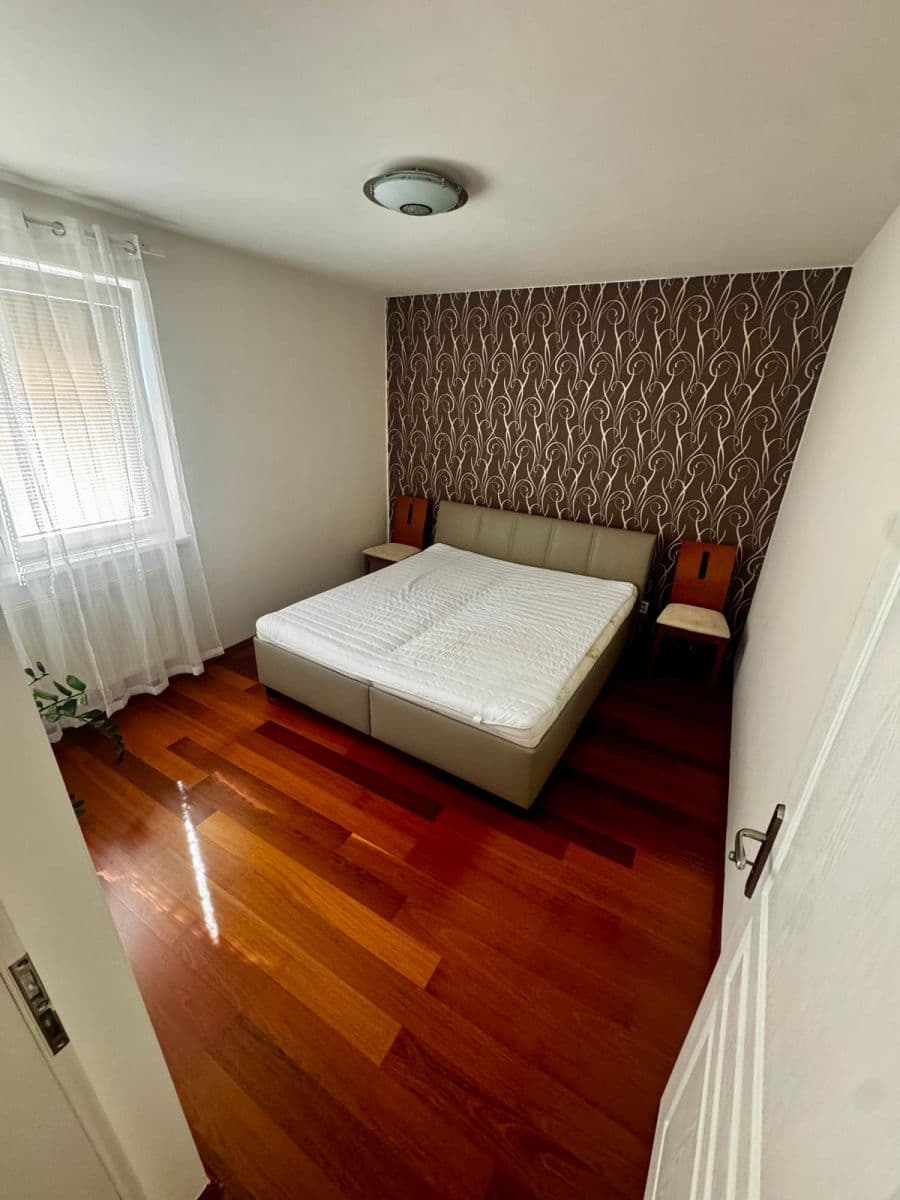 Pronájem bytu 3+kk 65 m², Trojmezní, Šestajovice, Středočeský kraj Pronájem bytu 3+kk 65 m², Trojmezní, Šestajovice, Středočeský kraj