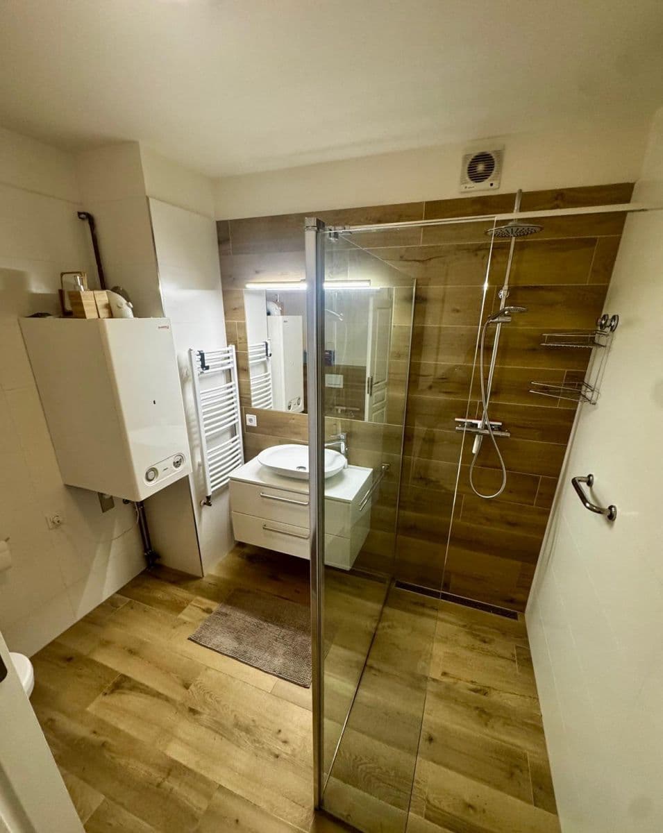 Pronájem bytu 3+kk 65 m², Trojmezní, Šestajovice, Středočeský kraj Pronájem bytu 3+kk 65 m², Trojmezní, Šestajovice, Středočeský kraj