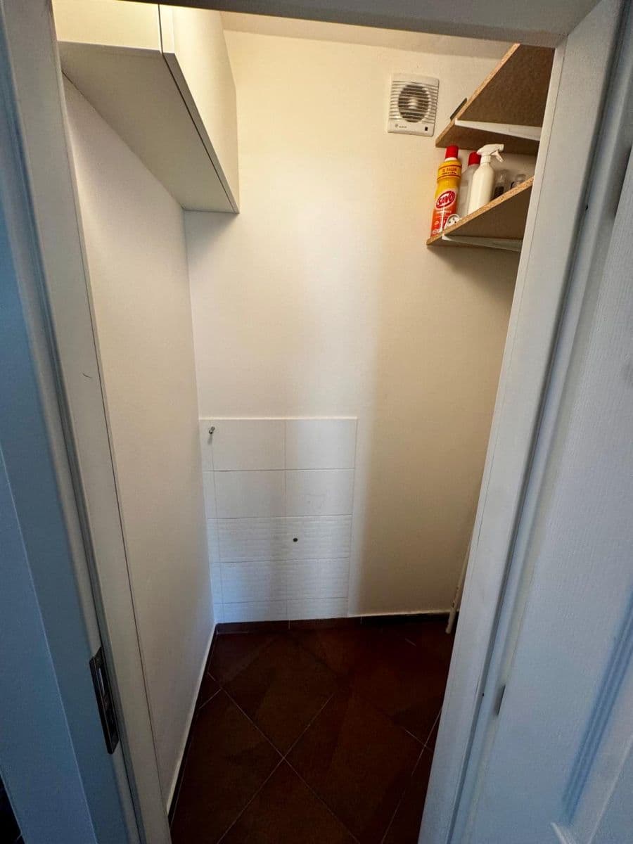 Pronájem bytu 3+kk 65 m², Trojmezní, Šestajovice, Středočeský kraj Pronájem bytu 3+kk 65 m², Trojmezní, Šestajovice, Středočeský kraj
