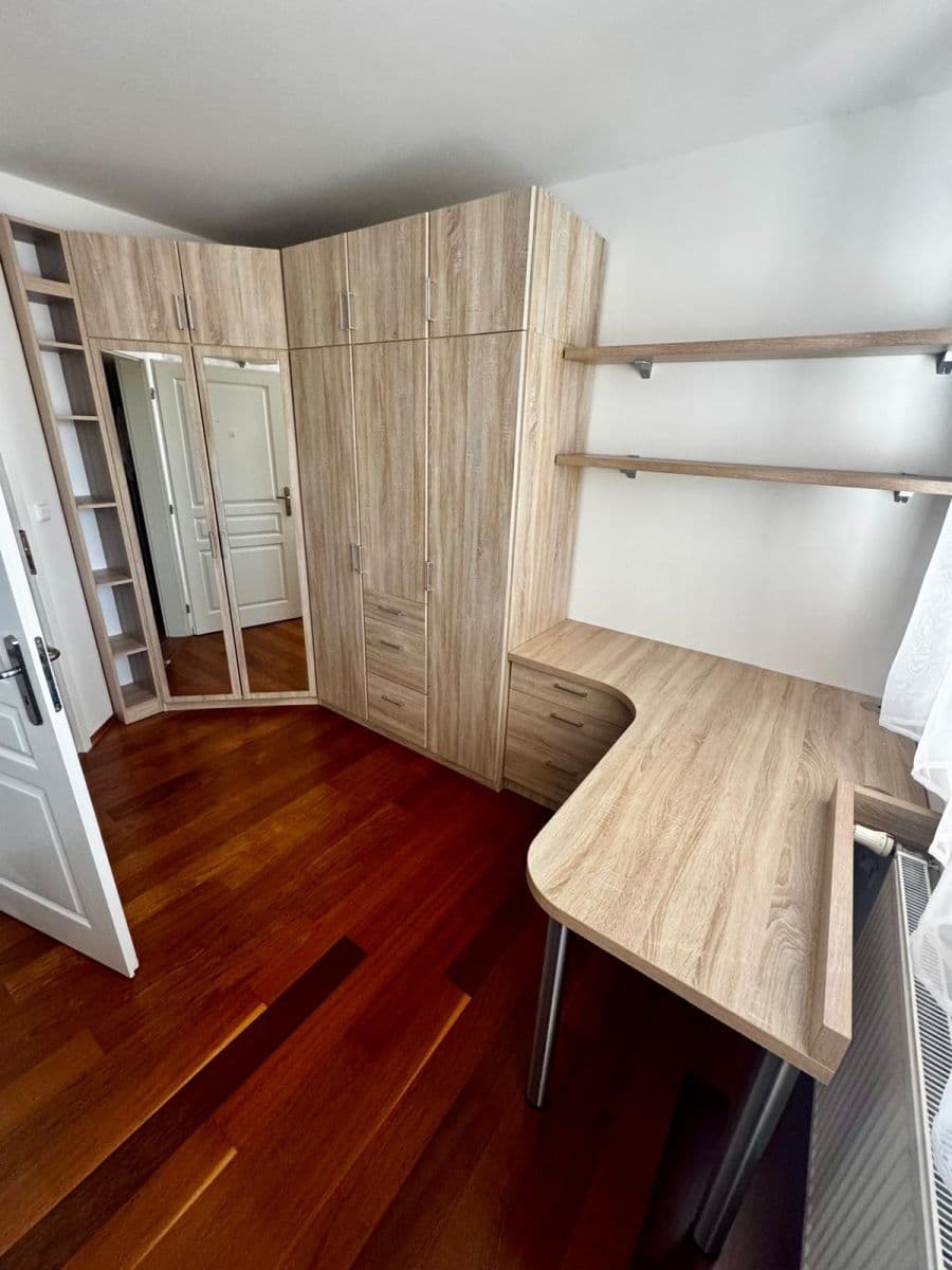 Pronájem bytu 3+kk 65 m², Trojmezní, Šestajovice, Středočeský kraj Pronájem bytu 3+kk 65 m², Trojmezní, Šestajovice, Středočeský kraj