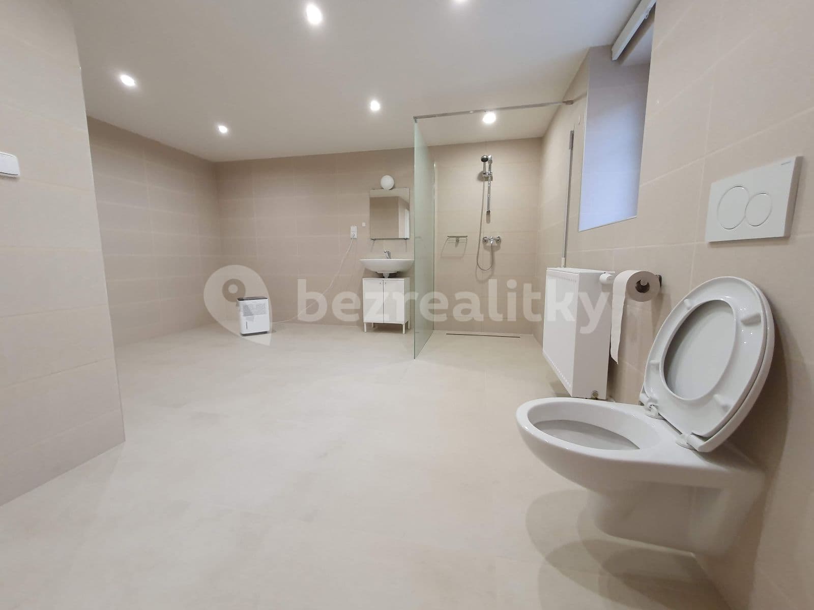 Pronájem bytu 2+kk 76 m², Vochovská, Plzeň, Plzeňský kraj Pronájem bytu 2+kk 76 m², Vochovská, Plzeň, Plzeňský kraj