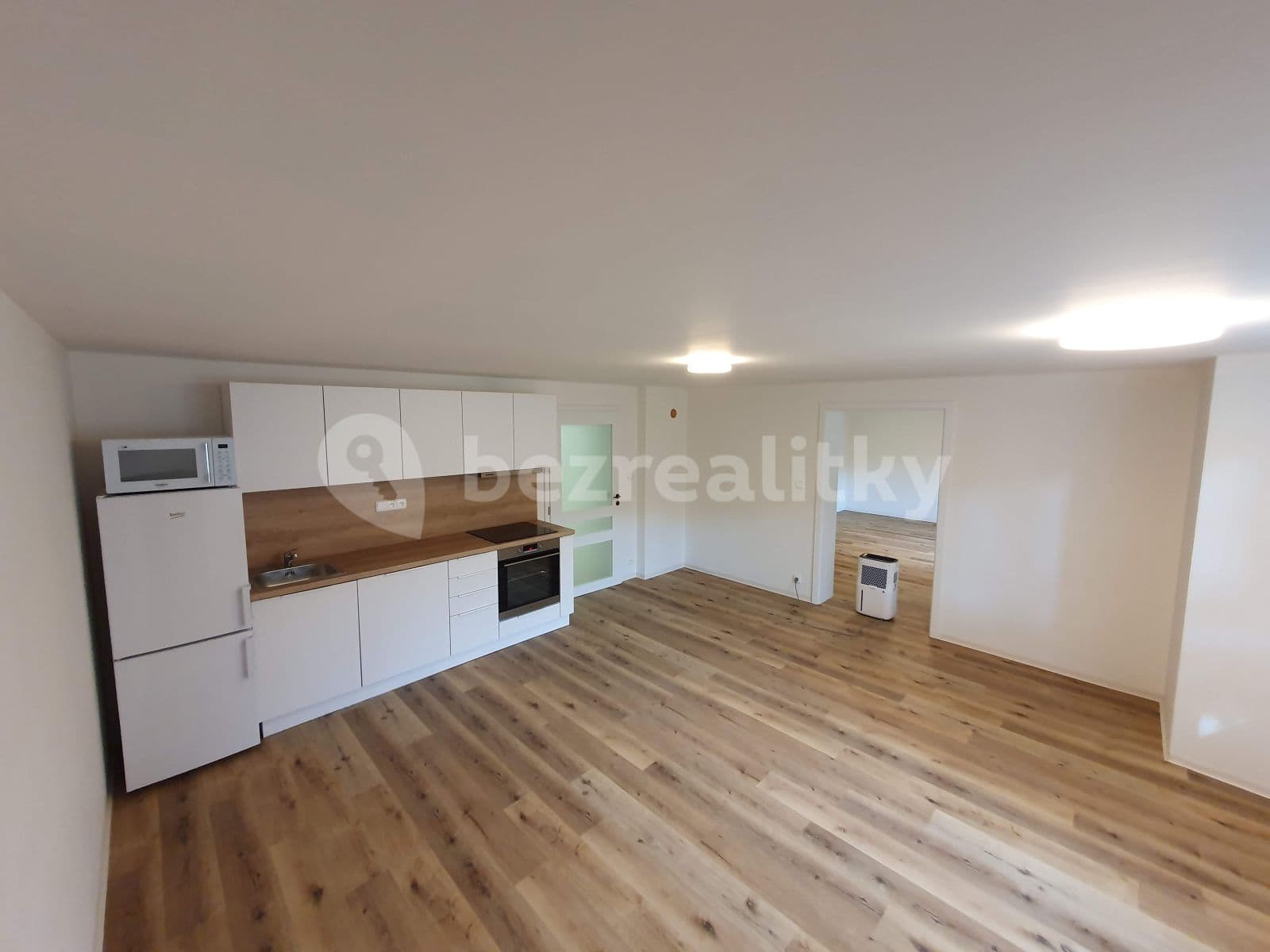 Pronájem bytu 2+kk 76 m², Vochovská, Plzeň, Plzeňský kraj Pronájem bytu 2+kk 76 m², Vochovská, Plzeň, Plzeňský kraj