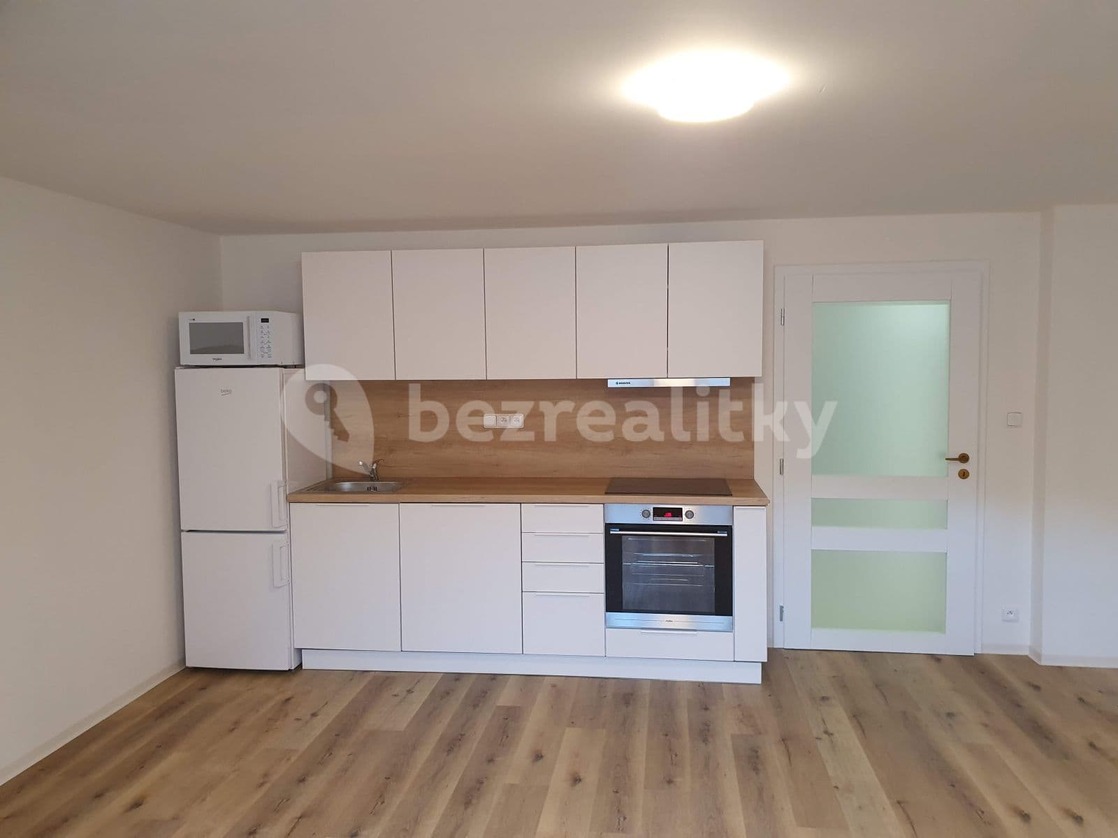 Pronájem bytu 2+kk 76 m², Vochovská, Plzeň, Plzeňský kraj Pronájem bytu 2+kk 76 m², Vochovská, Plzeň, Plzeňský kraj