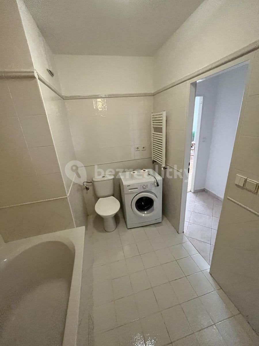 Pronájem bytu 1+kk 41 m², Hnězdenská, Praha, Praha Pronájem bytu 1+kk 41 m², Hnězdenská, Praha, Praha
