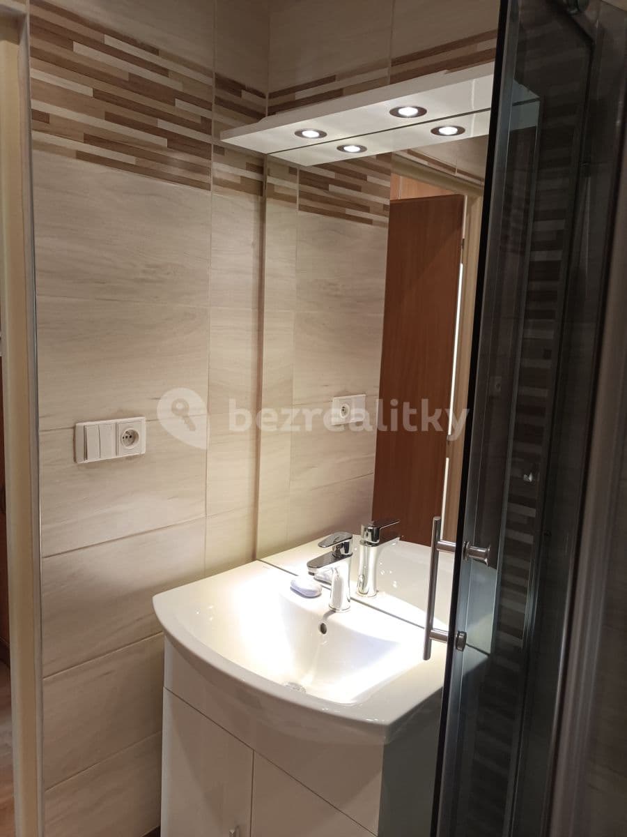 Pronájem bytu 3+1 55 m², Ostružinová, Praha, Praha Pronájem bytu 3+1 55 m², Ostružinová, Praha, Praha