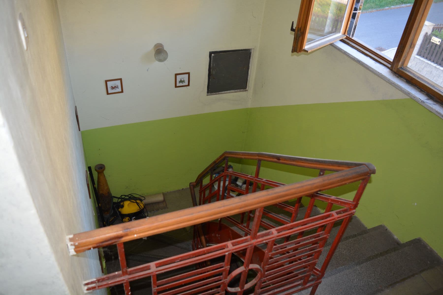 Prodej domu 200 m², pozemek 490 m², Zdenky Havlíčkové, Rakovník, Středočeský kraj Prodej domu 200 m², pozemek 490 m², Zdenky Havlíčkové, Rakovník, Středočeský kraj