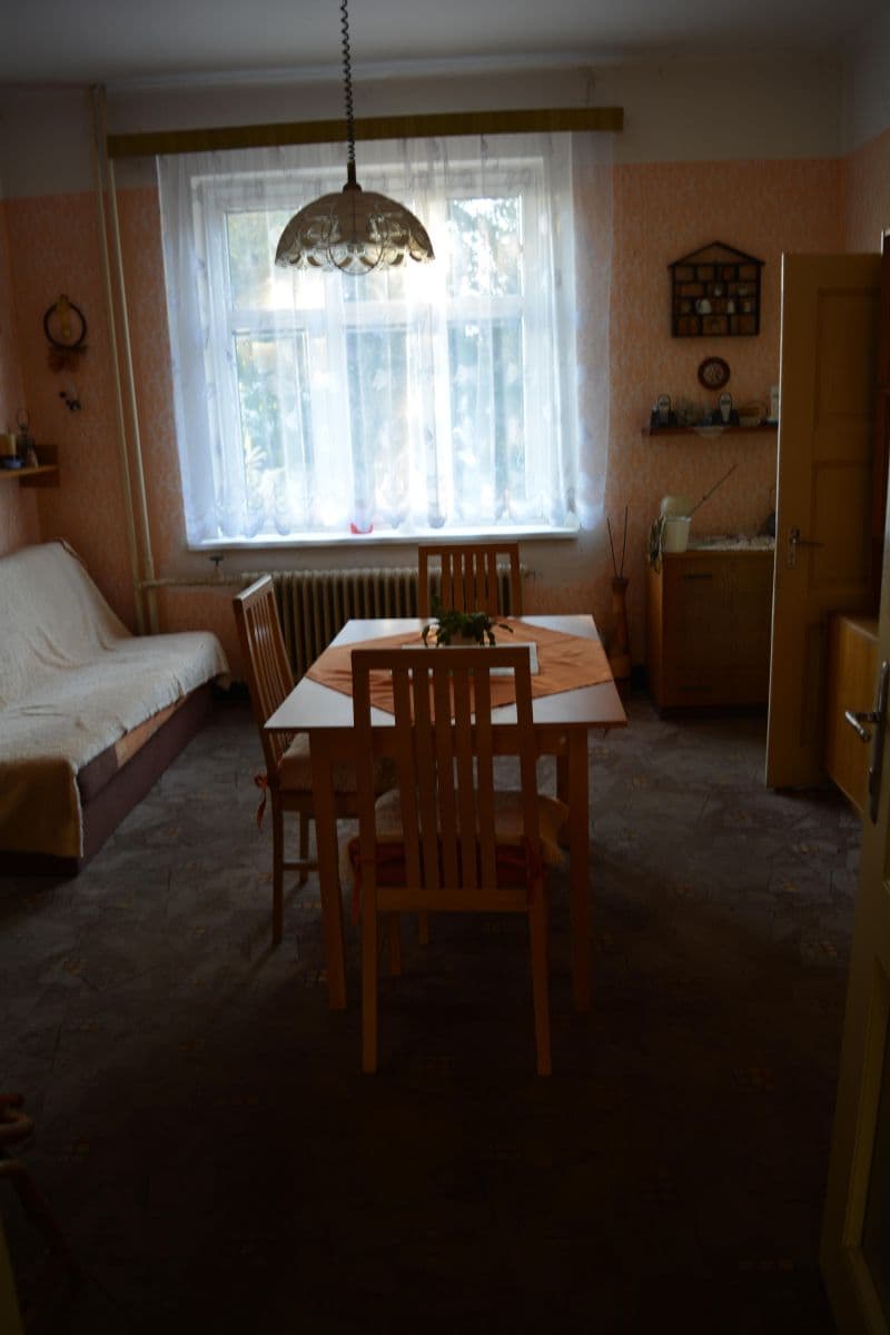 Prodej domu 200 m², pozemek 490 m², Zdenky Havlíčkové, Rakovník, Středočeský kraj Prodej domu 200 m², pozemek 490 m², Zdenky Havlíčkové, Rakovník, Středočeský kraj