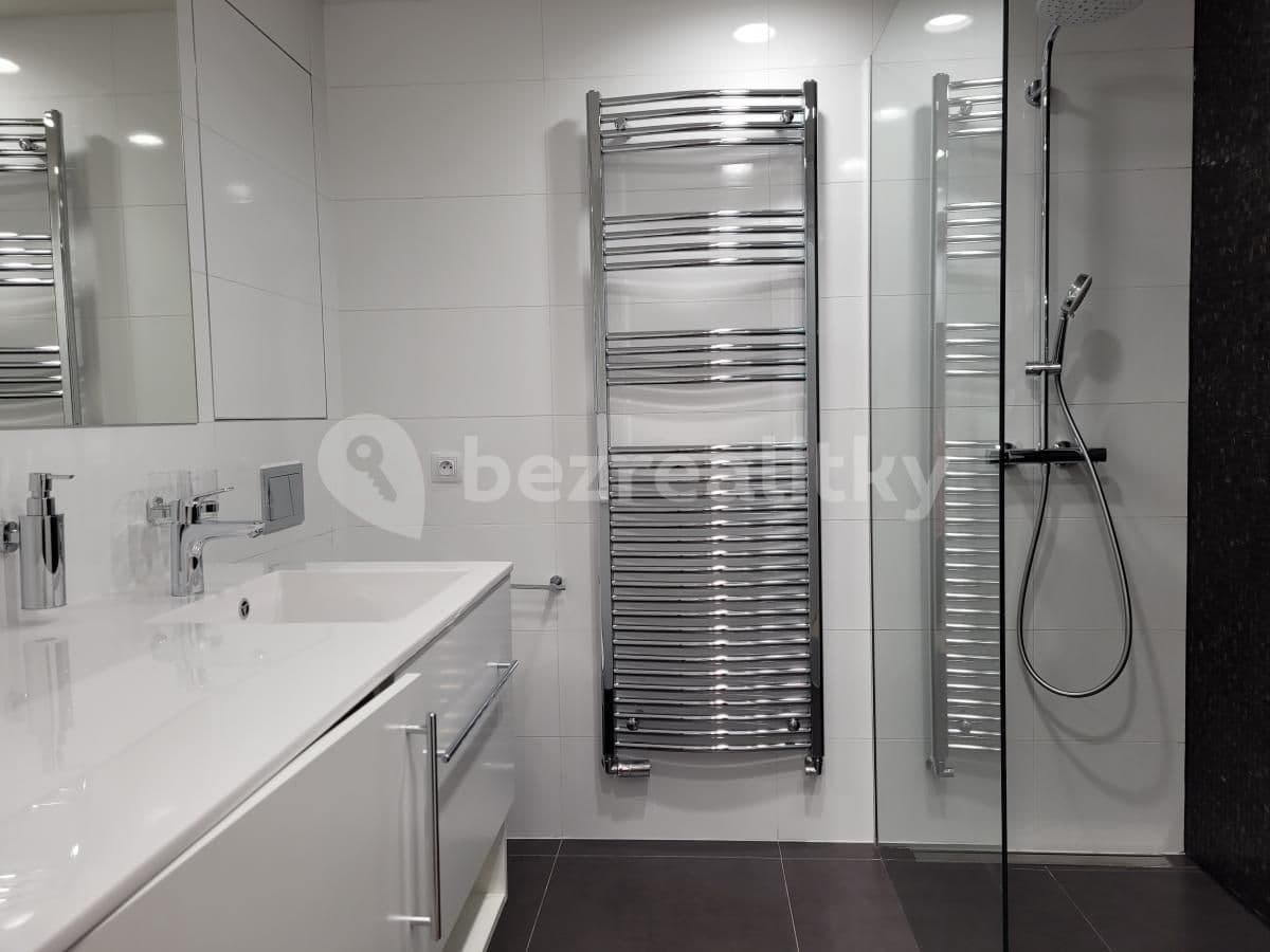 Pronájem bytu 1+kk 31 m², Mukařovského, Praha, Praha Pronájem bytu 1+kk 31 m², Mukařovského, Praha, Praha