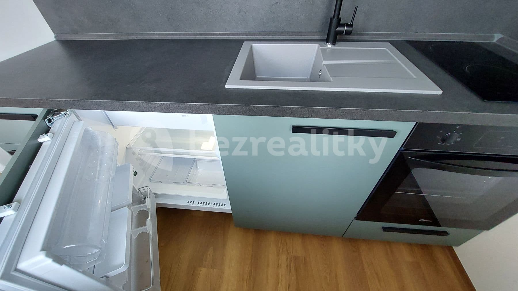 Pronájem bytu Garsoniéra 33 m², Děkanská vinice Ⅱ, Praha, Praha Pronájem bytu Garsoniéra 33 m², Děkanská vinice Ⅱ, Praha, Praha