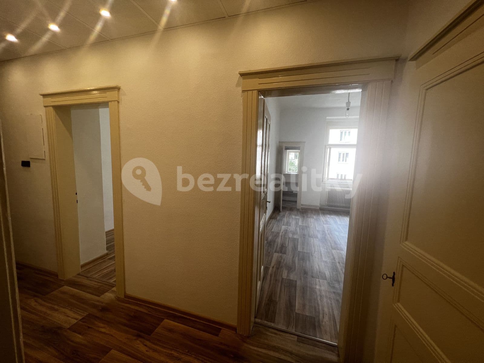 Pronájem bytu 1+1 43 m², Bělohorská, Praha, Praha Pronájem bytu 1+1 43 m², Bělohorská, Praha, Praha