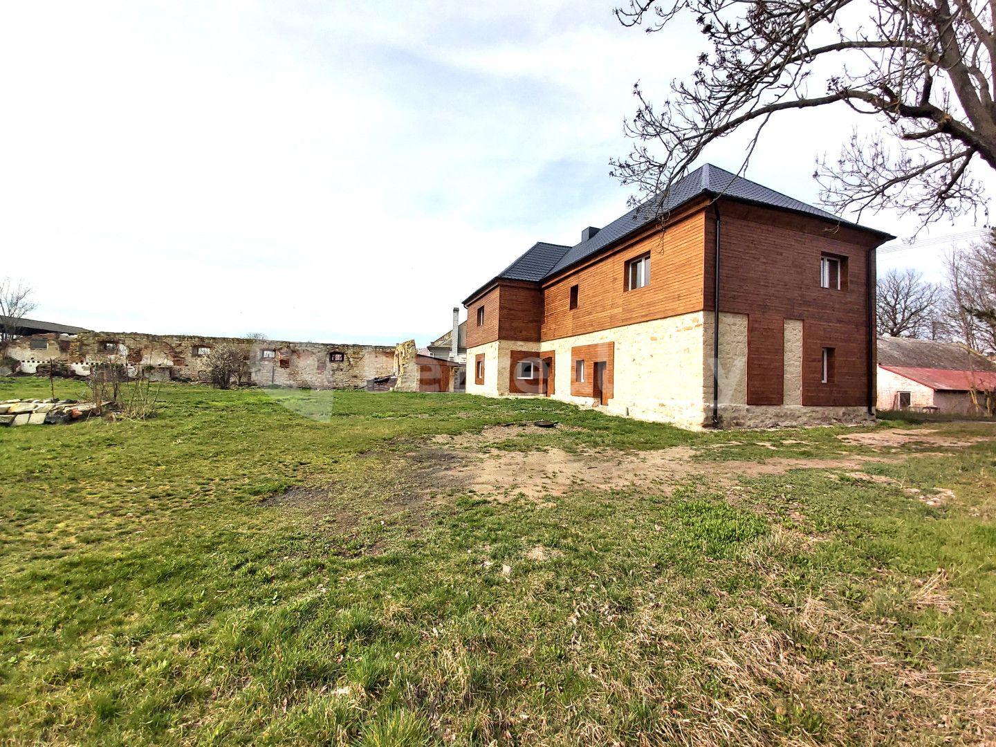 Prodej domu 340 m², pozemek 880 m², Podbořany, Ústecký kraj