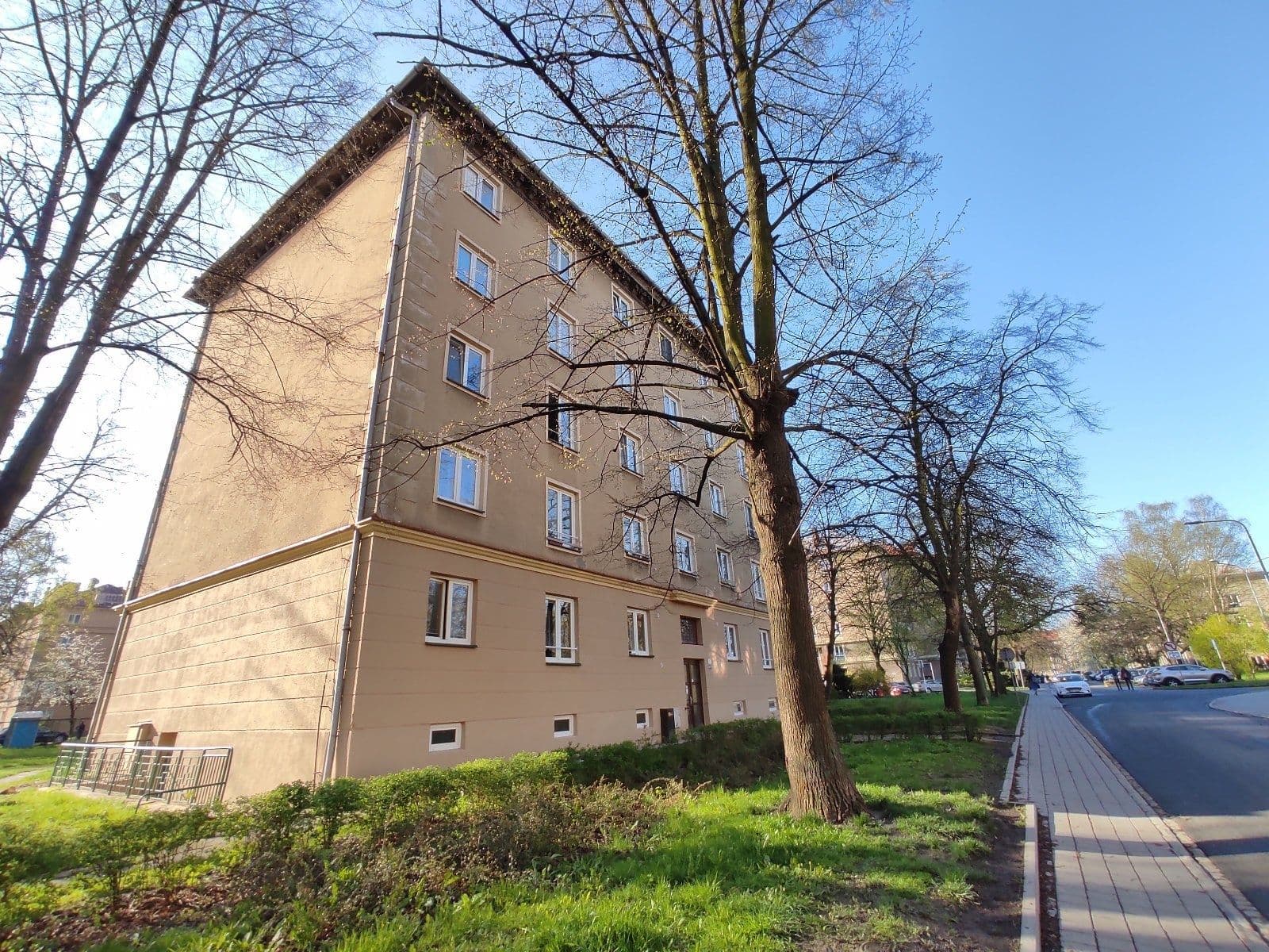 Pronájem bytu 1+1 35 m², Čs. exilu, Ostrava, Moravskoslezský kraj Pronájem bytu 1+1 35 m², Čs. exilu, Ostrava, Moravskoslezský kraj