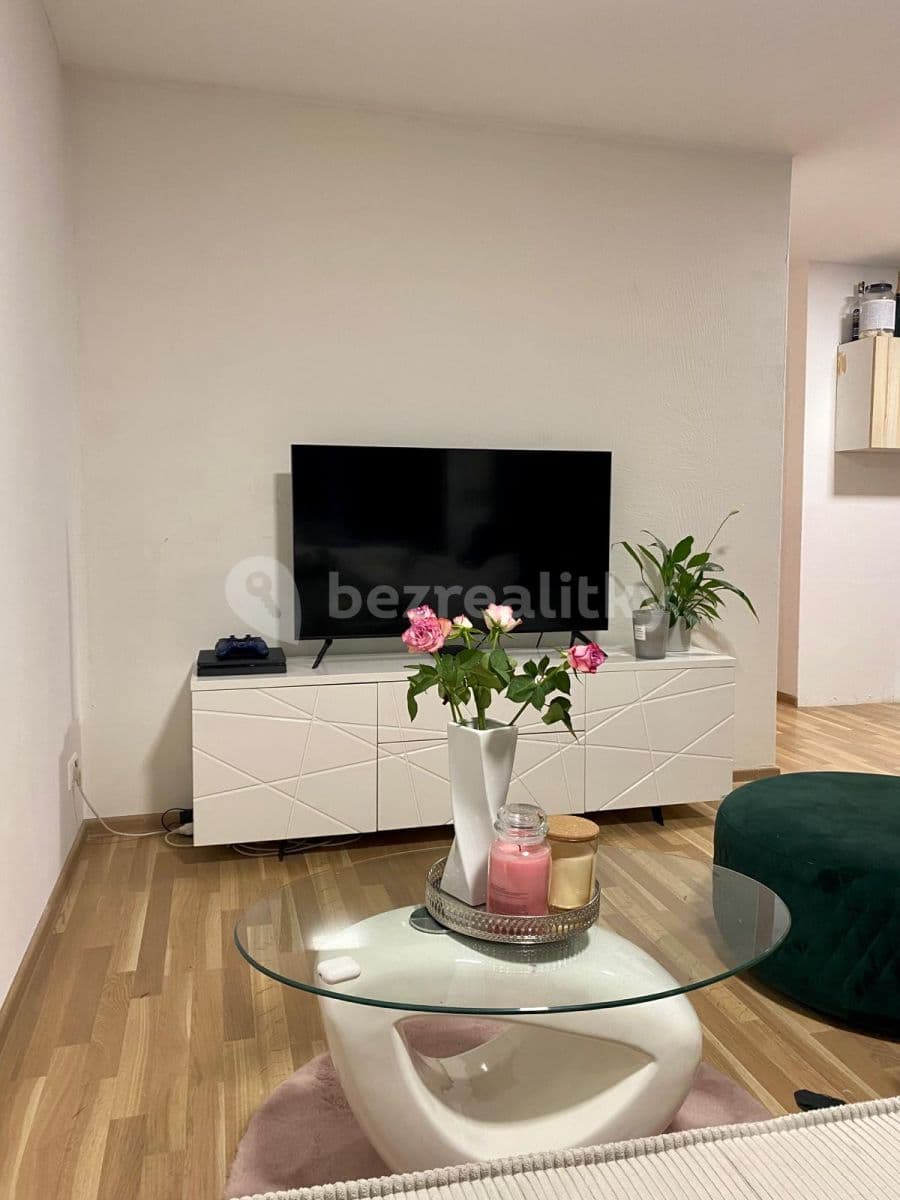 Pronájem bytu 3+kk 54 m², Tehov, Středočeský kraj Pronájem bytu 3+kk 54 m², Tehov, Středočeský kraj