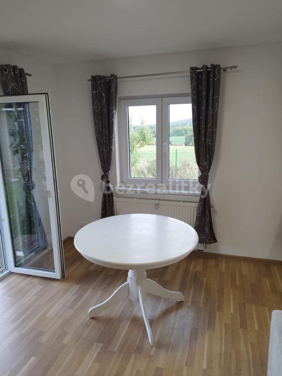 Pronájem bytu 3+kk 54 m², Tehov, Středočeský kraj Pronájem bytu 3+kk 54 m², Tehov, Středočeský kraj