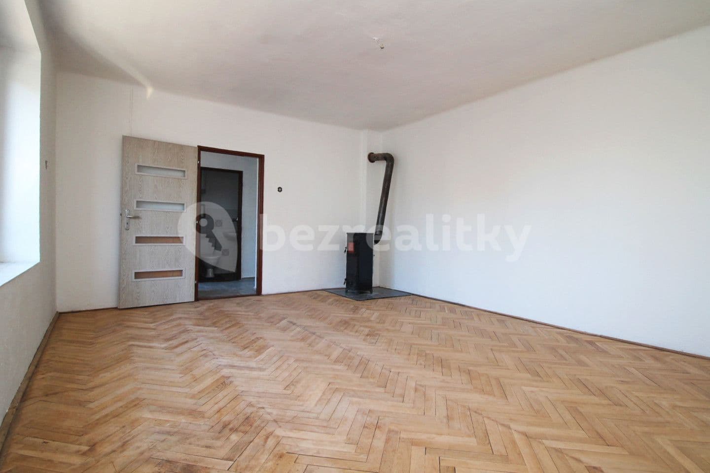Prodej bytu 1+kk 35 m², Hořesedly, Středočeský kraj