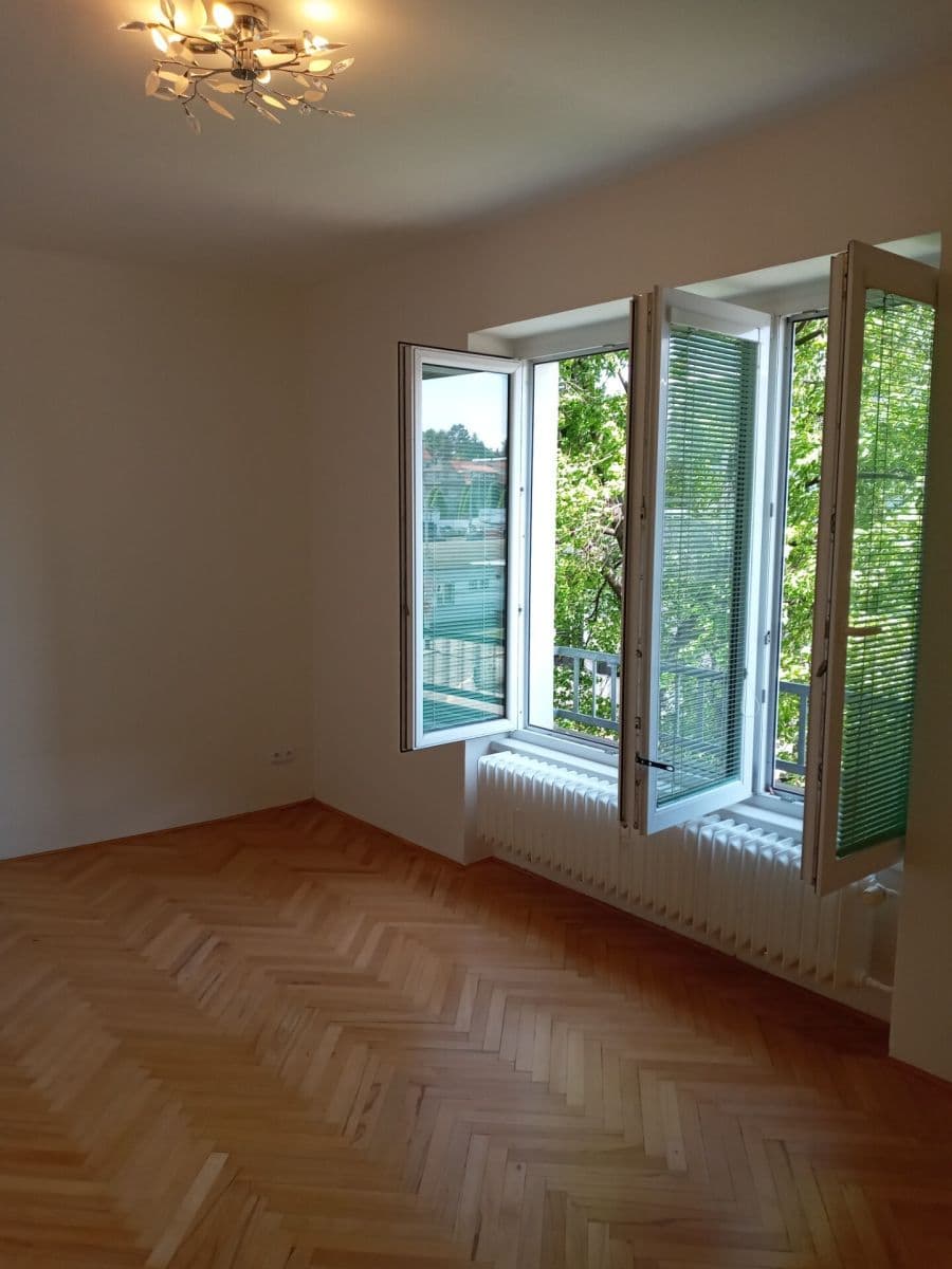 Prodej bytu 2+1 70 m², Biskupcova, Praha, Praha Prodej bytu 2+1 70 m², Biskupcova, Praha, Praha