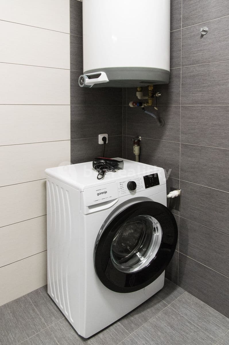 Pronájem bytu 2+kk 45 m², Vrapická, Kladno, Středočeský kraj Pronájem bytu 2+kk 45 m², Vrapická, Kladno, Středočeský kraj