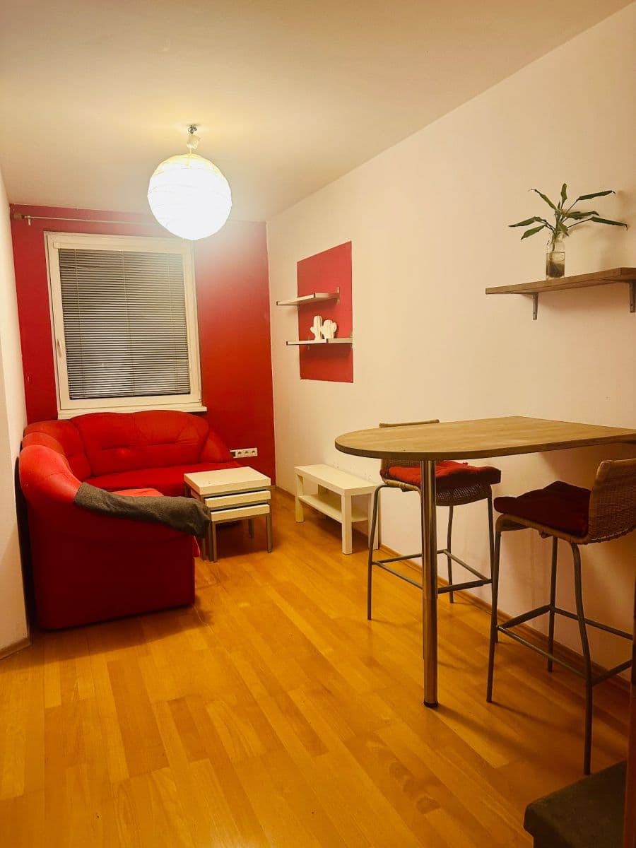 Pronájem bytu 2+kk 33 m², Kovanecká, Praha, Praha Pronájem bytu 2+kk 33 m², Kovanecká, Praha, Praha