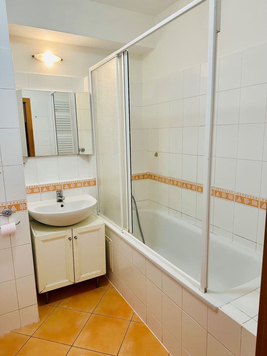 Pronájem bytu 2+kk 33 m², Kovanecká, Praha, Praha Pronájem bytu 2+kk 33 m², Kovanecká, Praha, Praha