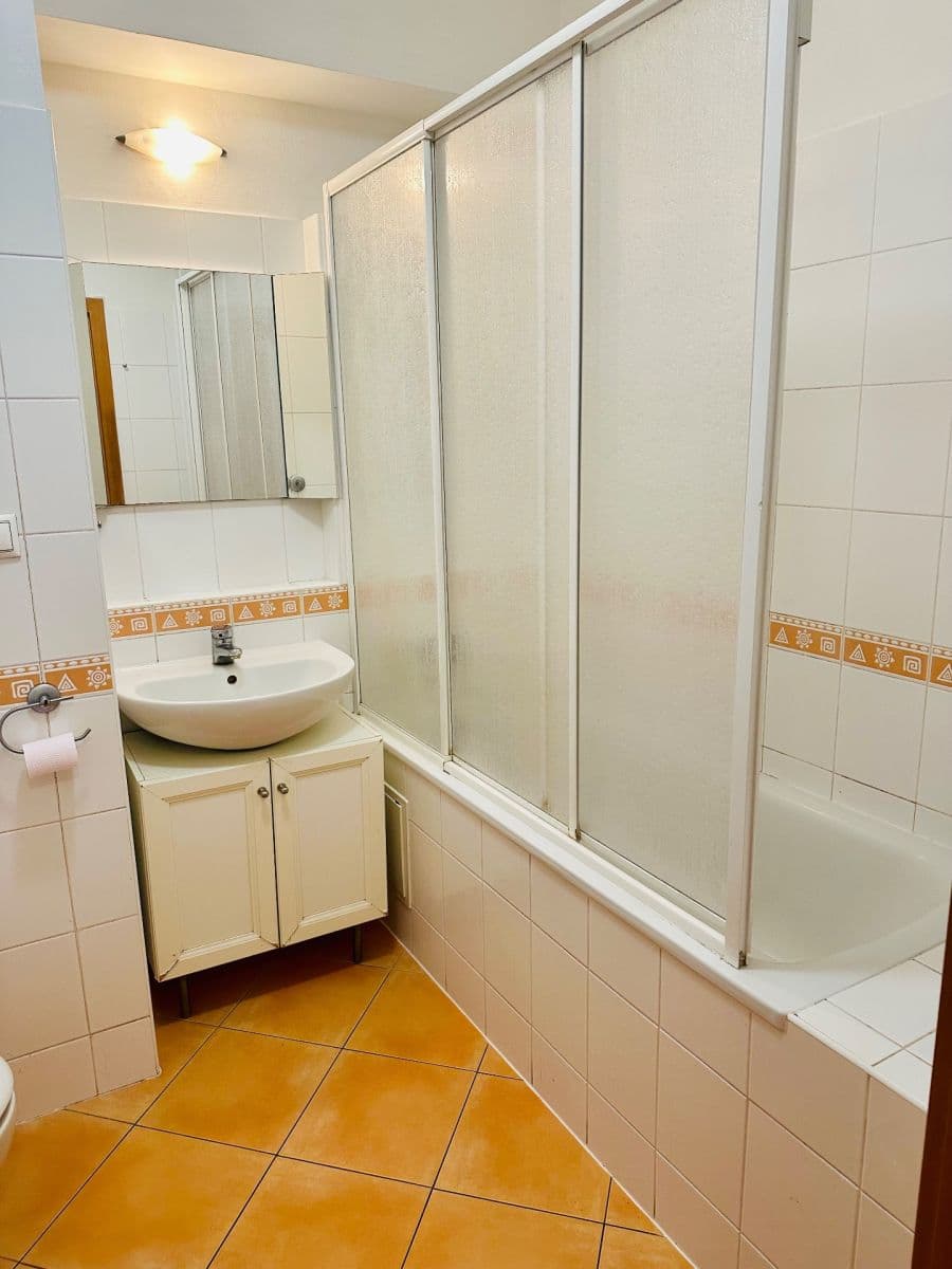 Pronájem bytu 2+kk 33 m², Kovanecká, Praha, Praha Pronájem bytu 2+kk 33 m², Kovanecká, Praha, Praha