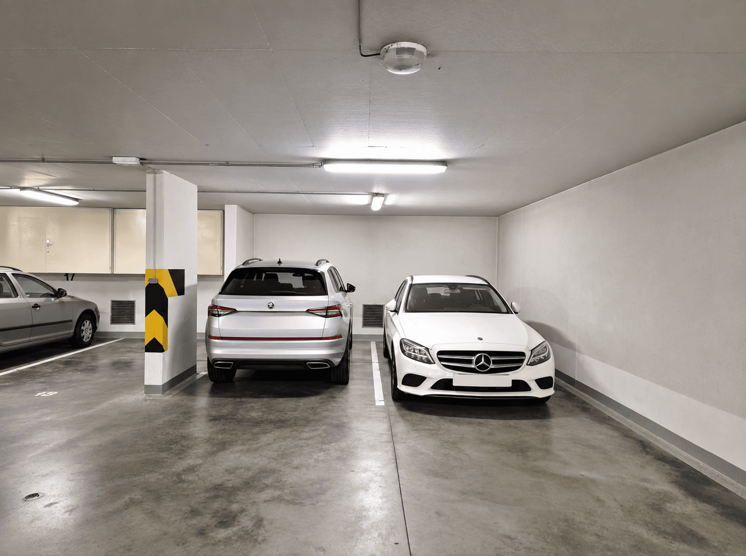 Pronájem garáže 12 m², Melodická, Praha, Praha Pronájem garáže 12 m², Melodická, Praha, Praha